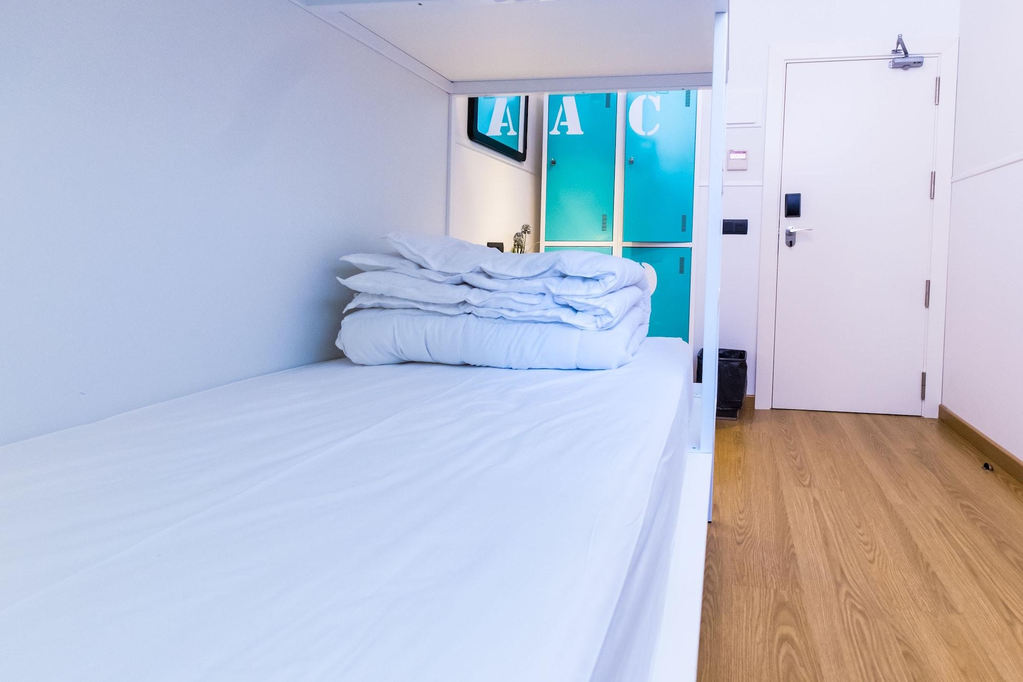 Hostel Far Bernabeu Madrid