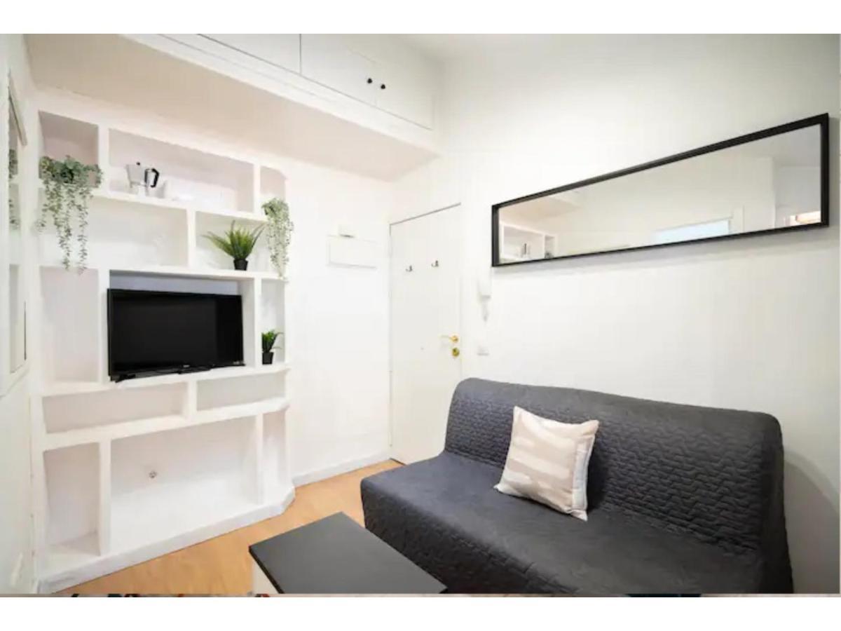 Apart Meson Embajadores M3 Apartment