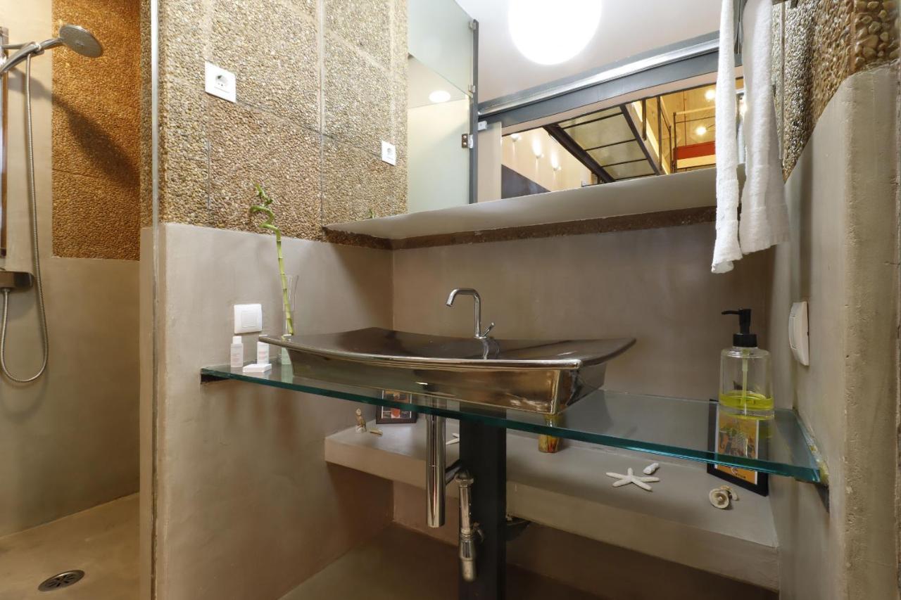 Loft Jacuzzi Palace By Madflats Collection