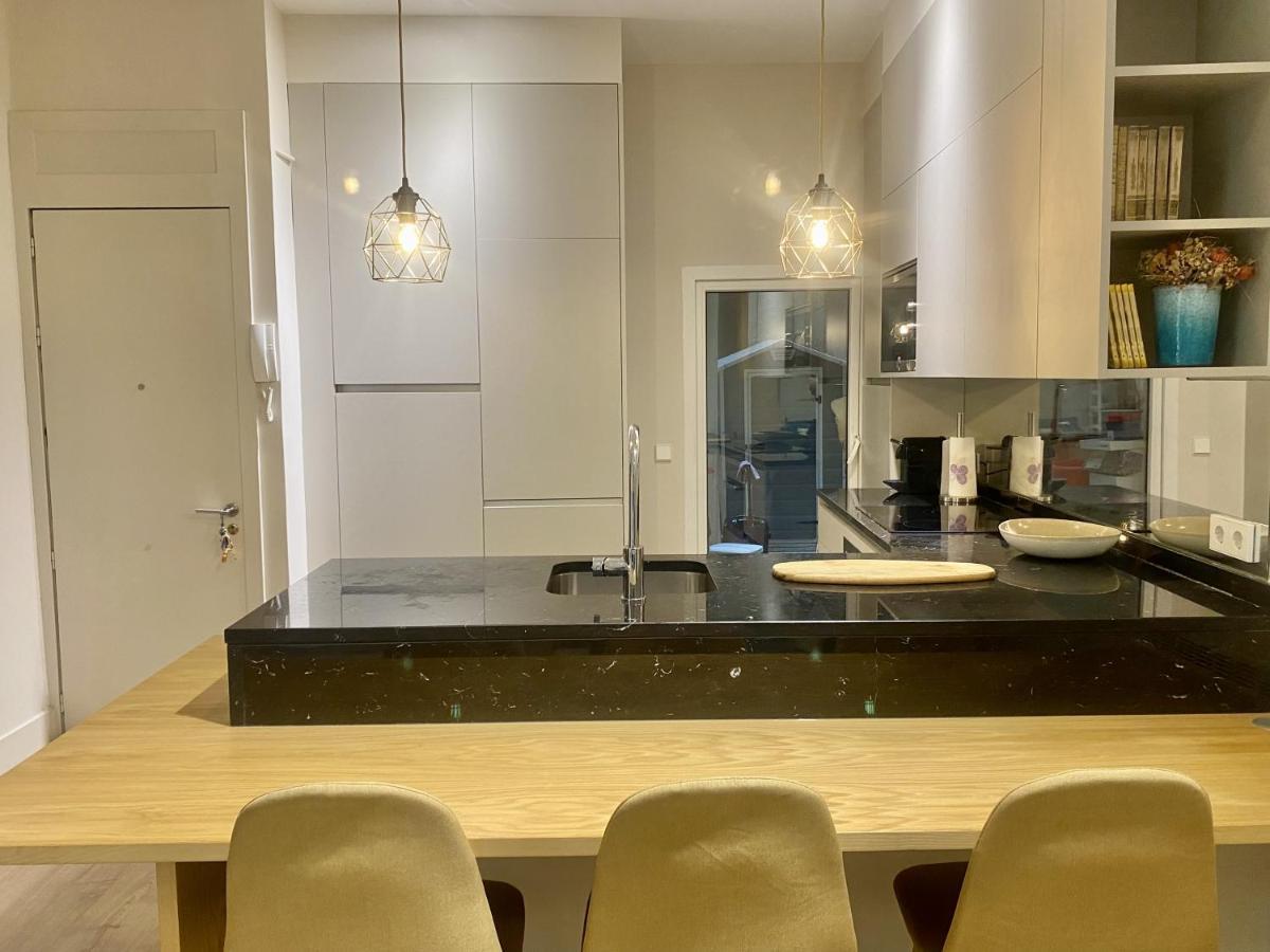 For Temporal With Beautiful Private Terrace In The Center Of Car19 Apartment Madrid