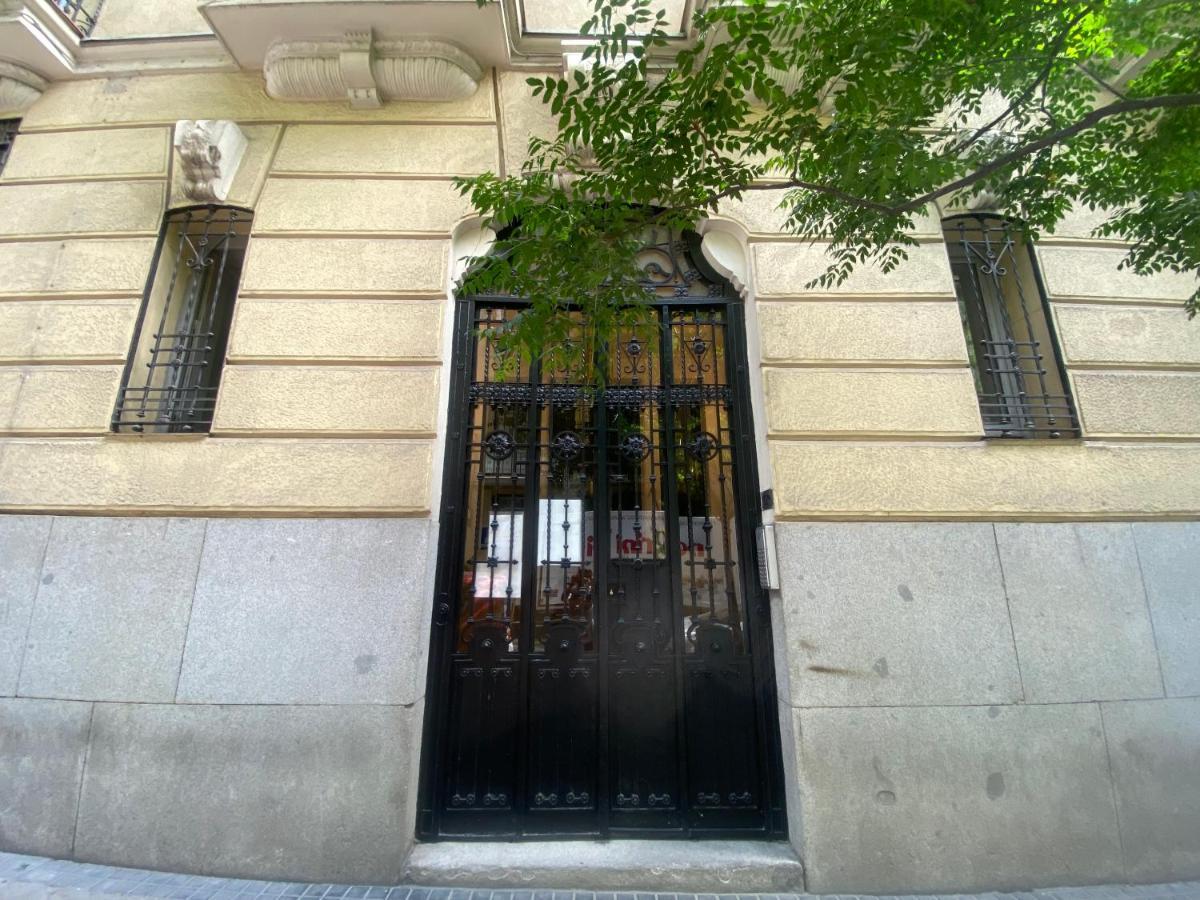 Apartment For Temporal With Beautiful Private Terrace In The Center Of Car19 *