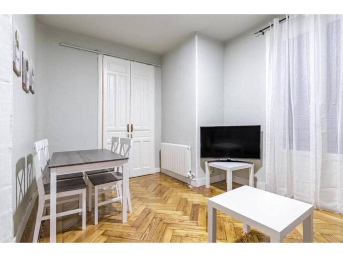 Silencioso Apartamento En Bailen-la Latina Apartment *
