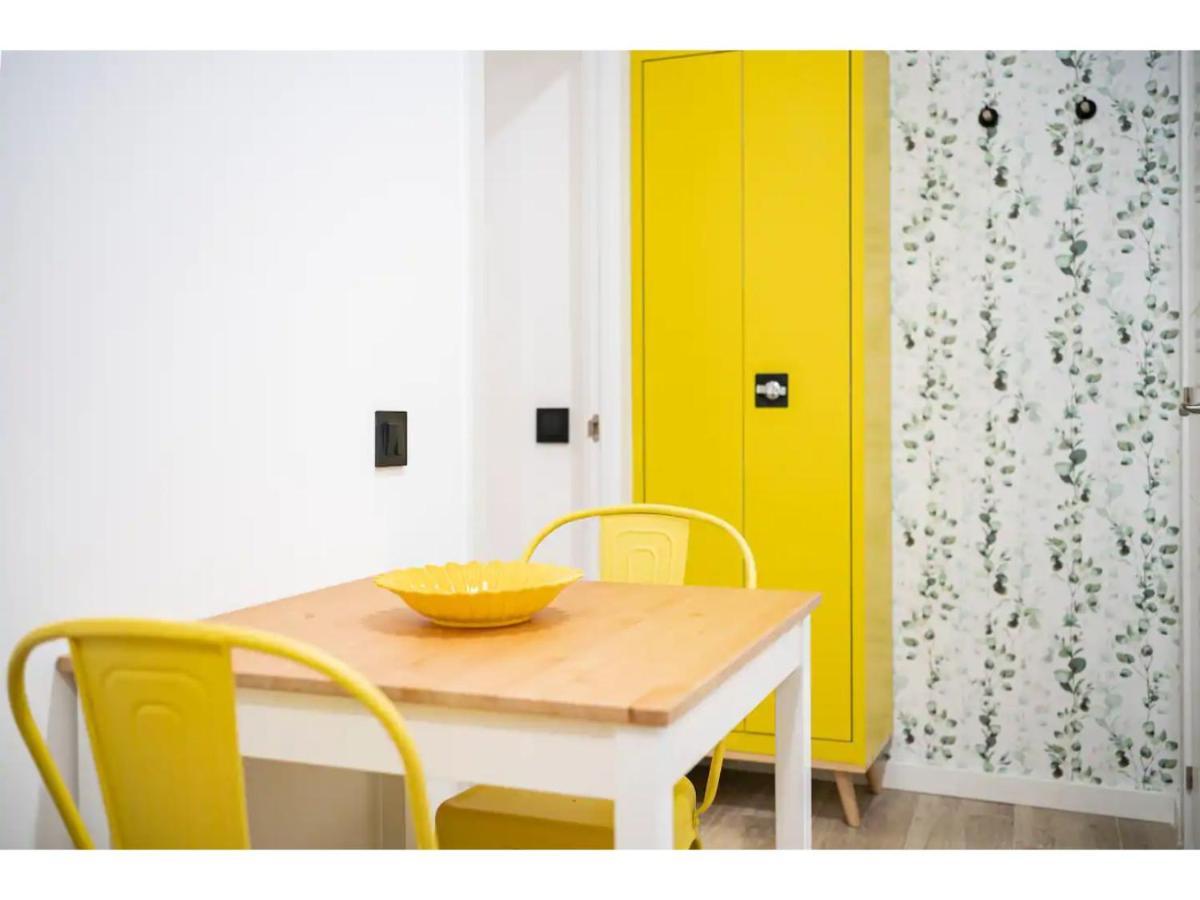 Amarillo En Atocha *