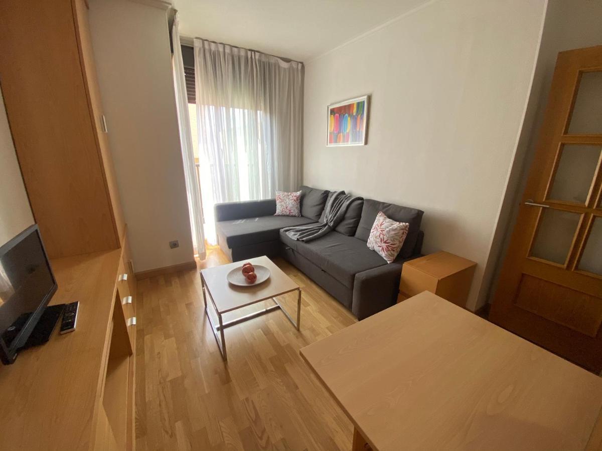 Close To Airport, Ifema Apartment