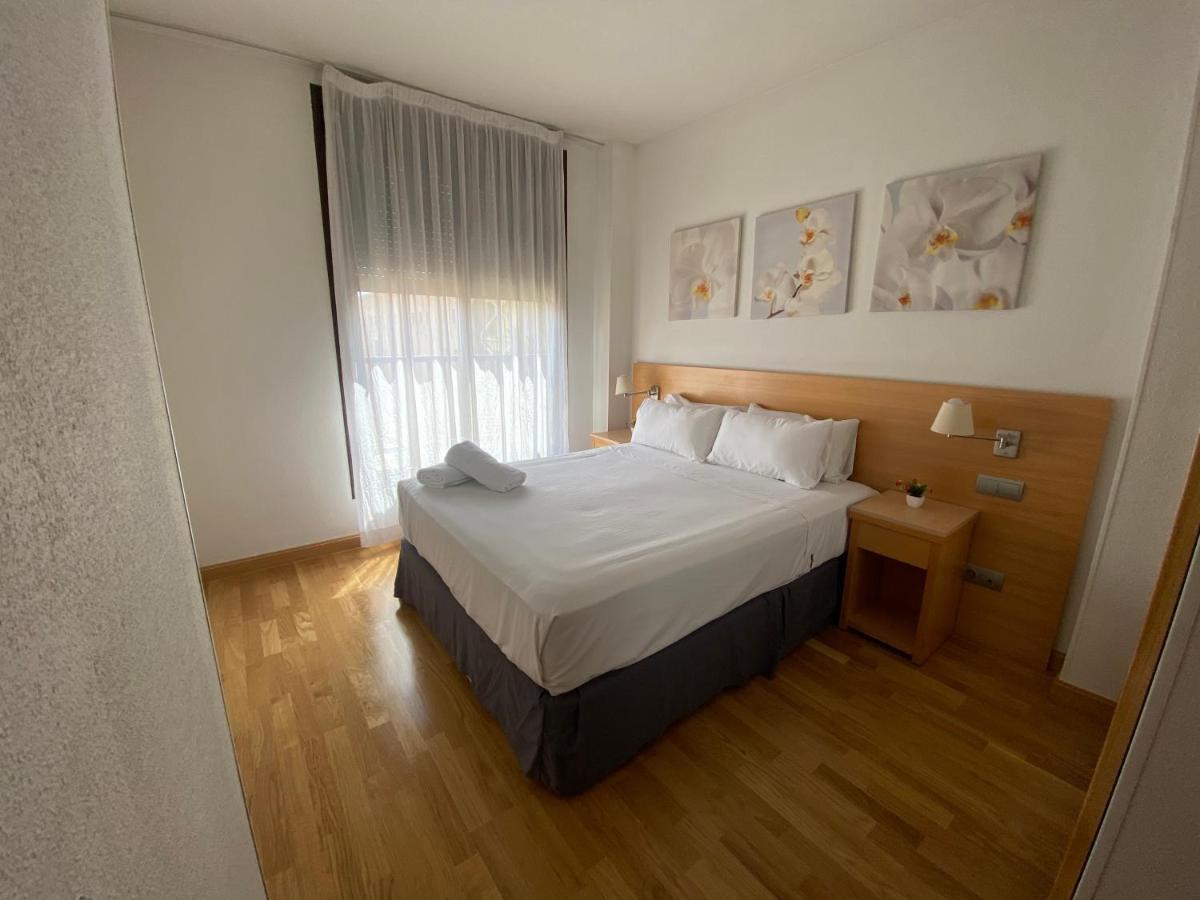 Close To Airport, Ifema Apartment *