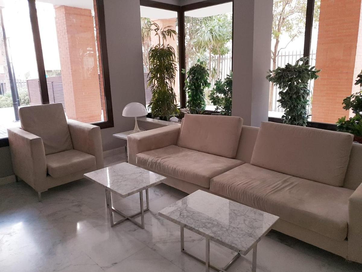 Close To Airport, Ifema Madrid