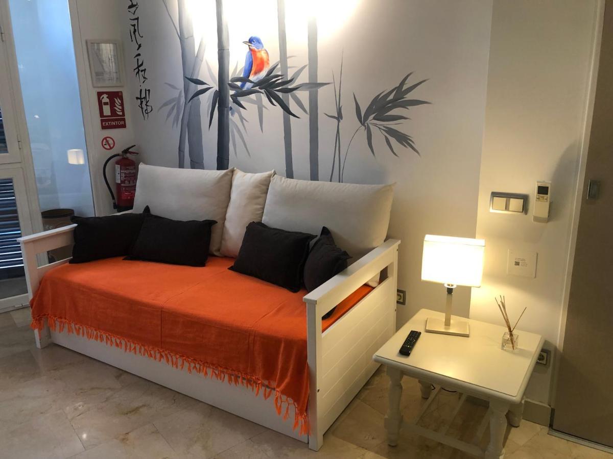 Estudio Con Parking Privado