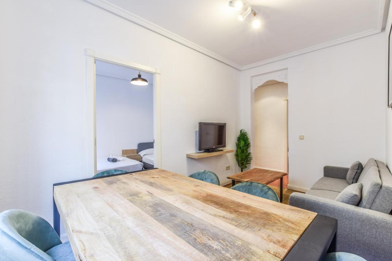 Apartamento Espacioso En La Plaza De Lavapies Apartment *