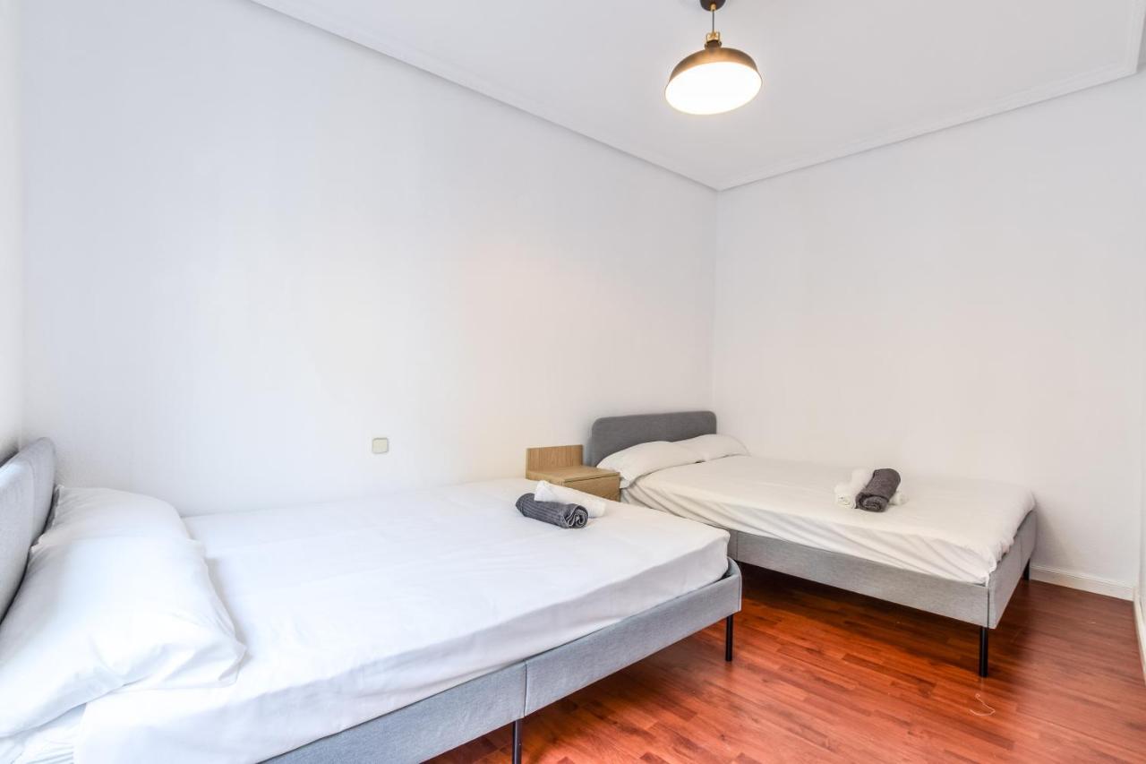 Apartment Apartamento Espacioso En La Plaza De Lavapies Madrid