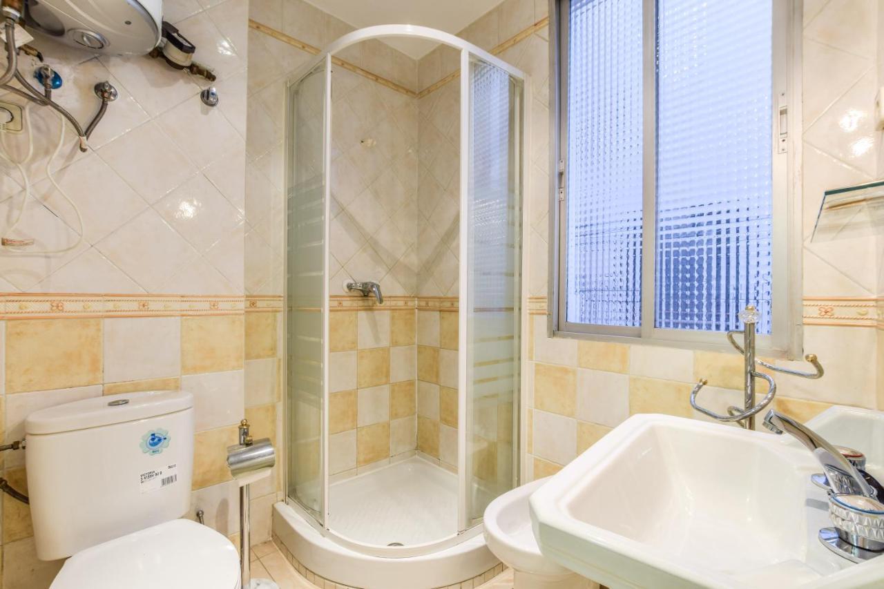 Apartamento Espacioso En La Plaza De Lavapies Apartment