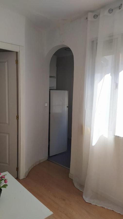 Apartamento En C. Maria Luisa 2 Dormitorios * Madrid