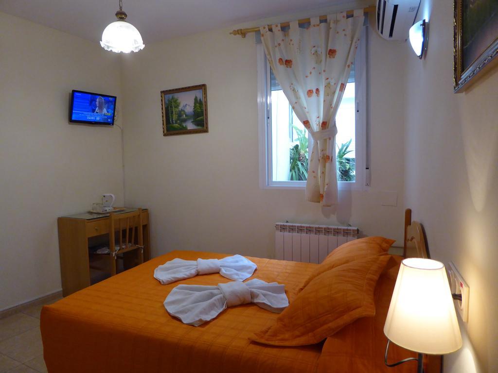 Guest house Huespedes Toledo *