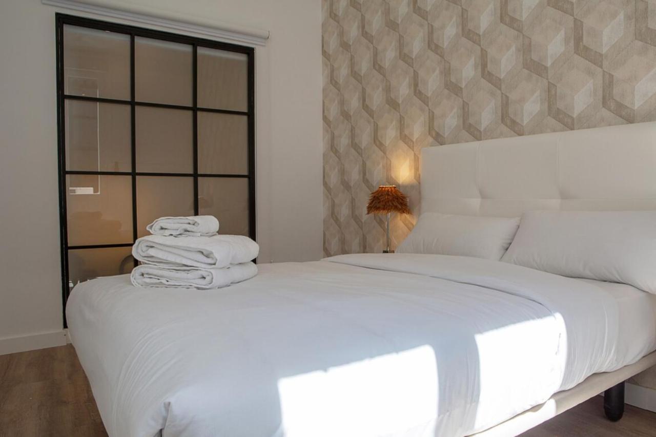 Elegant 3 Bedroom In La Latina Madrid