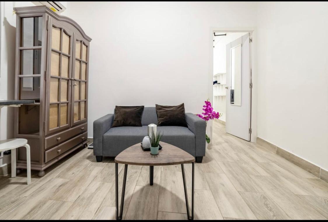 Piso Centro Gran Via Apartment *