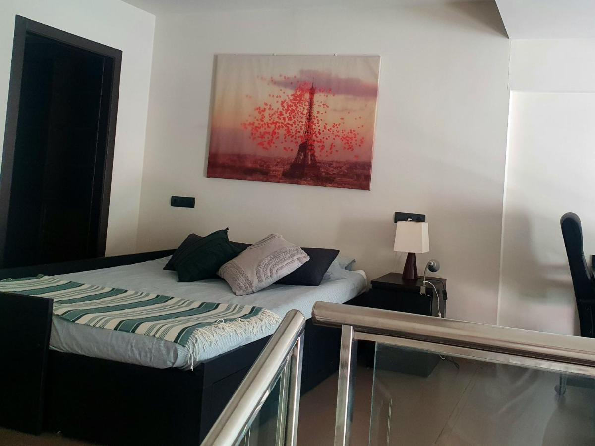 Duplex 2 Plantas - C Alcala-ifema-ventas- Jardin & Parking Privados- Boutique Wh Apartment Madrid
