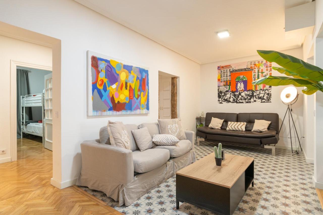 Groups Art-pop, By Monaro***** * Madrid