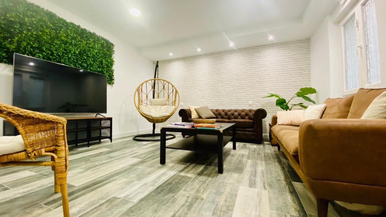 Apartment Centrally Located Duplex: Rio-palacio Real Linneo Madrid