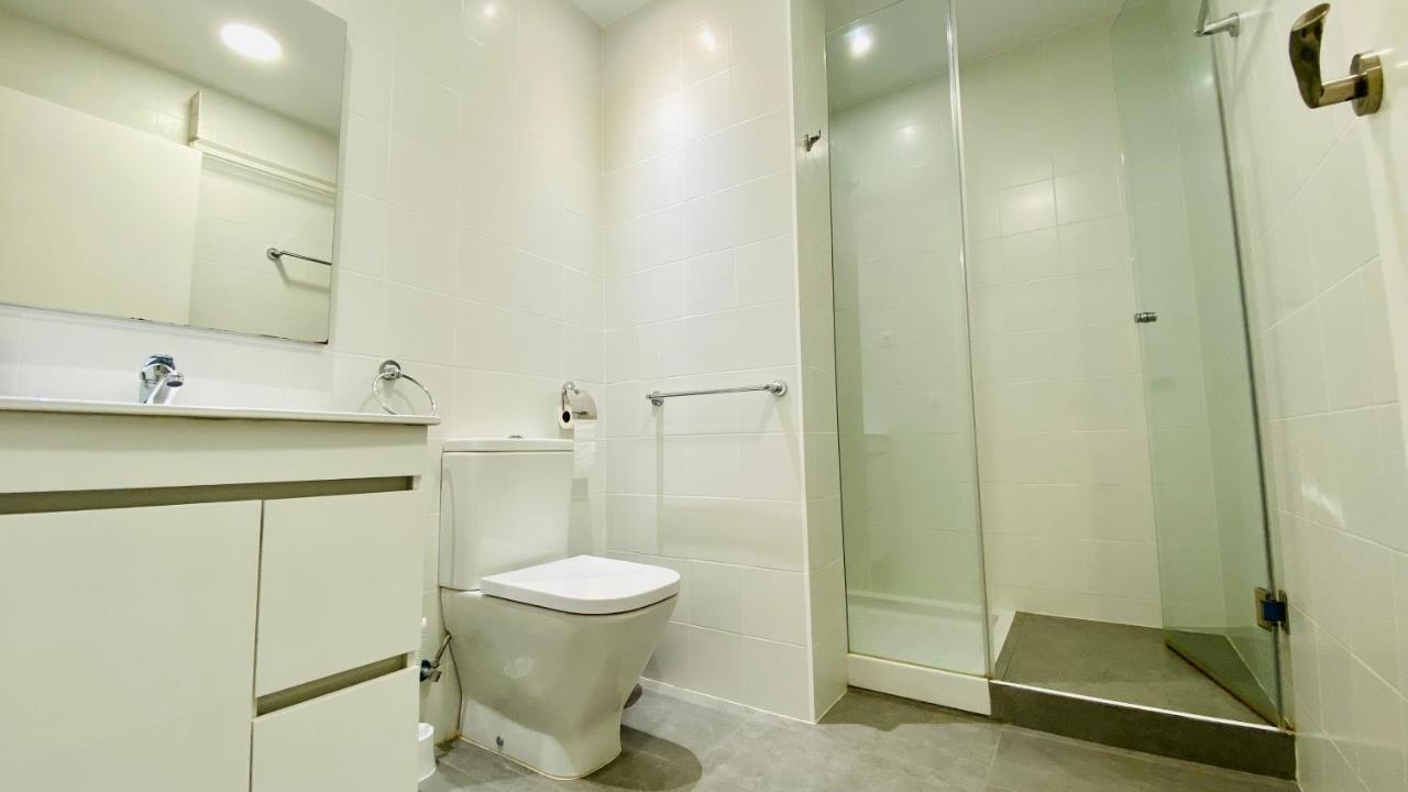 Centrally Located Duplex: Rio-palacio Real Linneo *