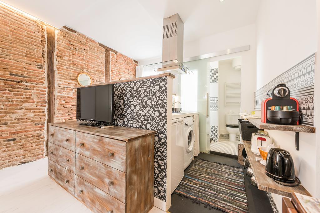 Chic Chueca Calle Regueros