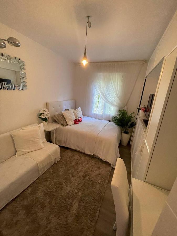 Luxury En * Madri