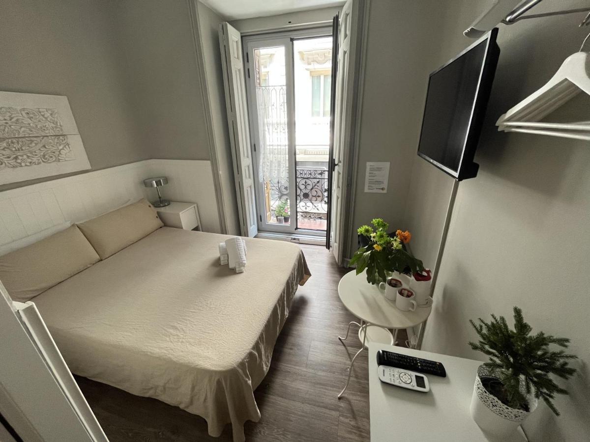 Guest house El Hostall 2*