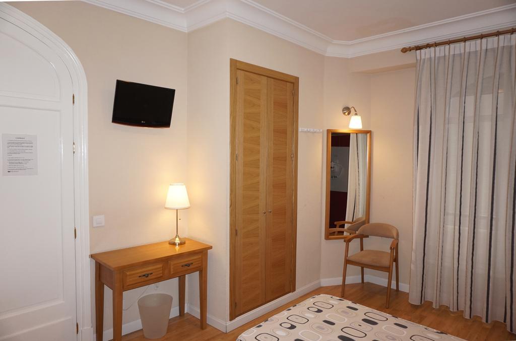 Santillan Ii Guest house *