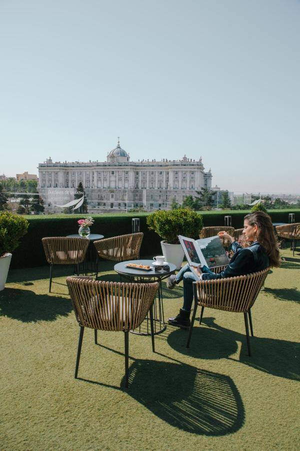 Apartosuites Jardines De Sabatini Madri