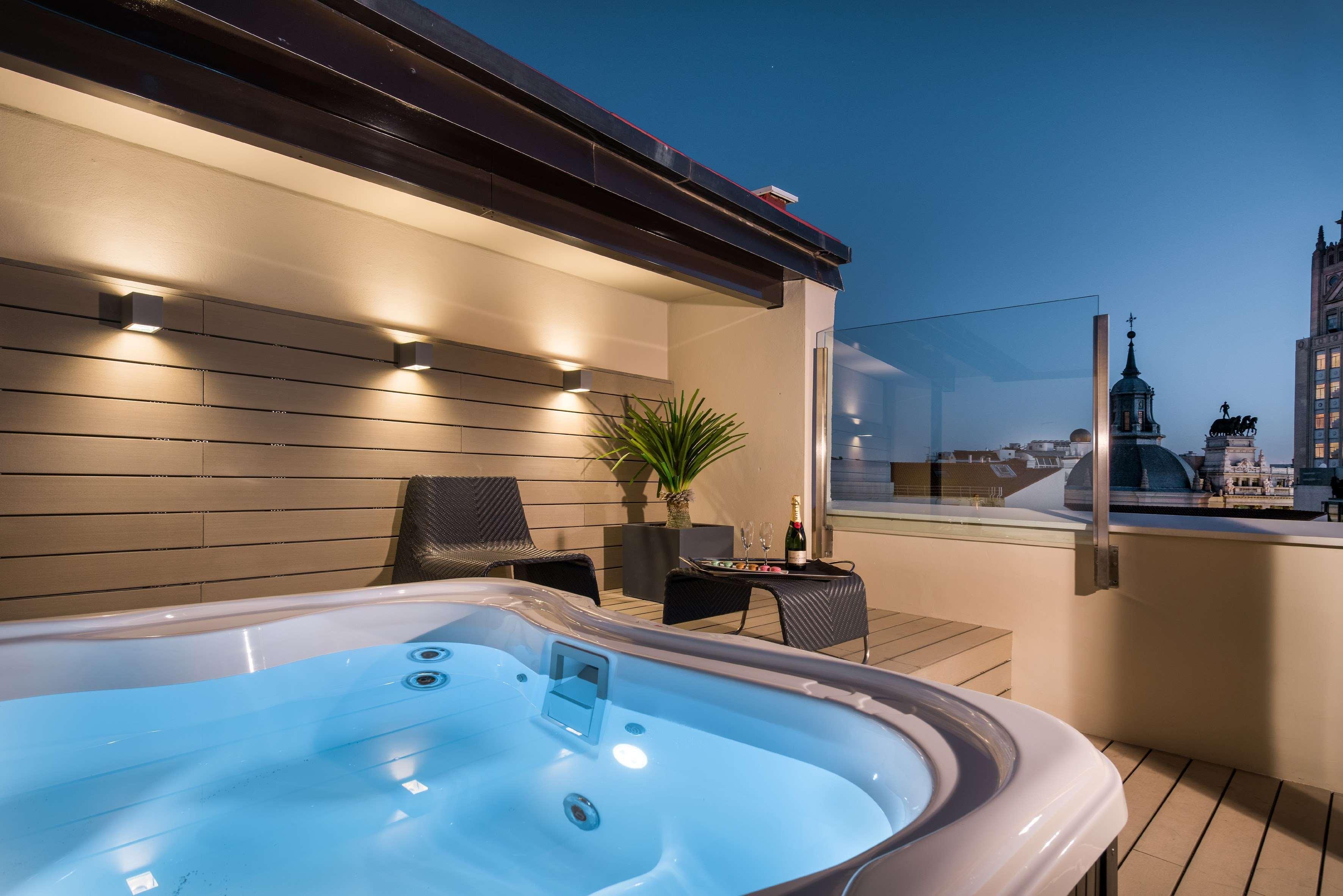 Catalonia Gran Via Hotel 4*