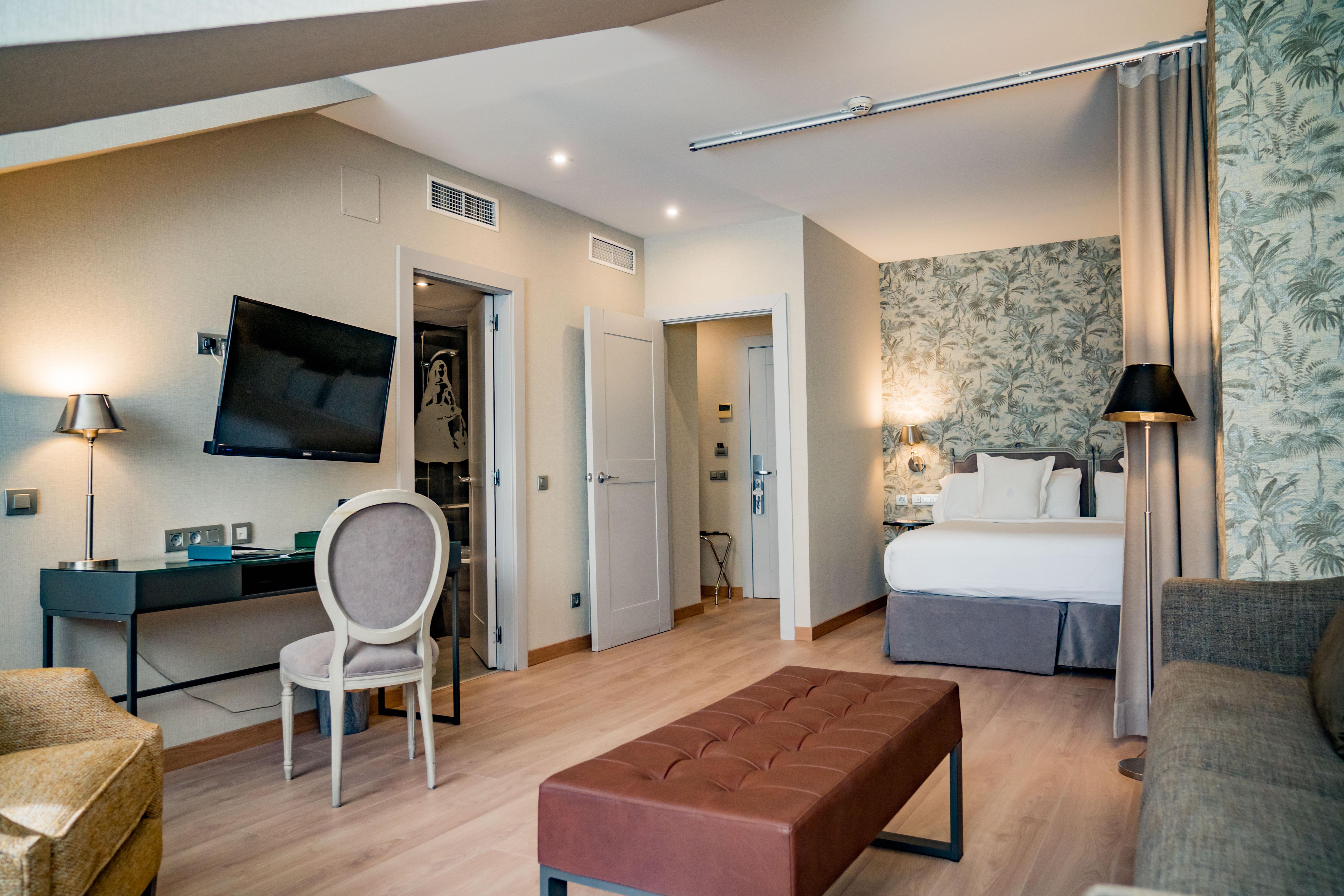 Meninas - Boutique Opera Hotel