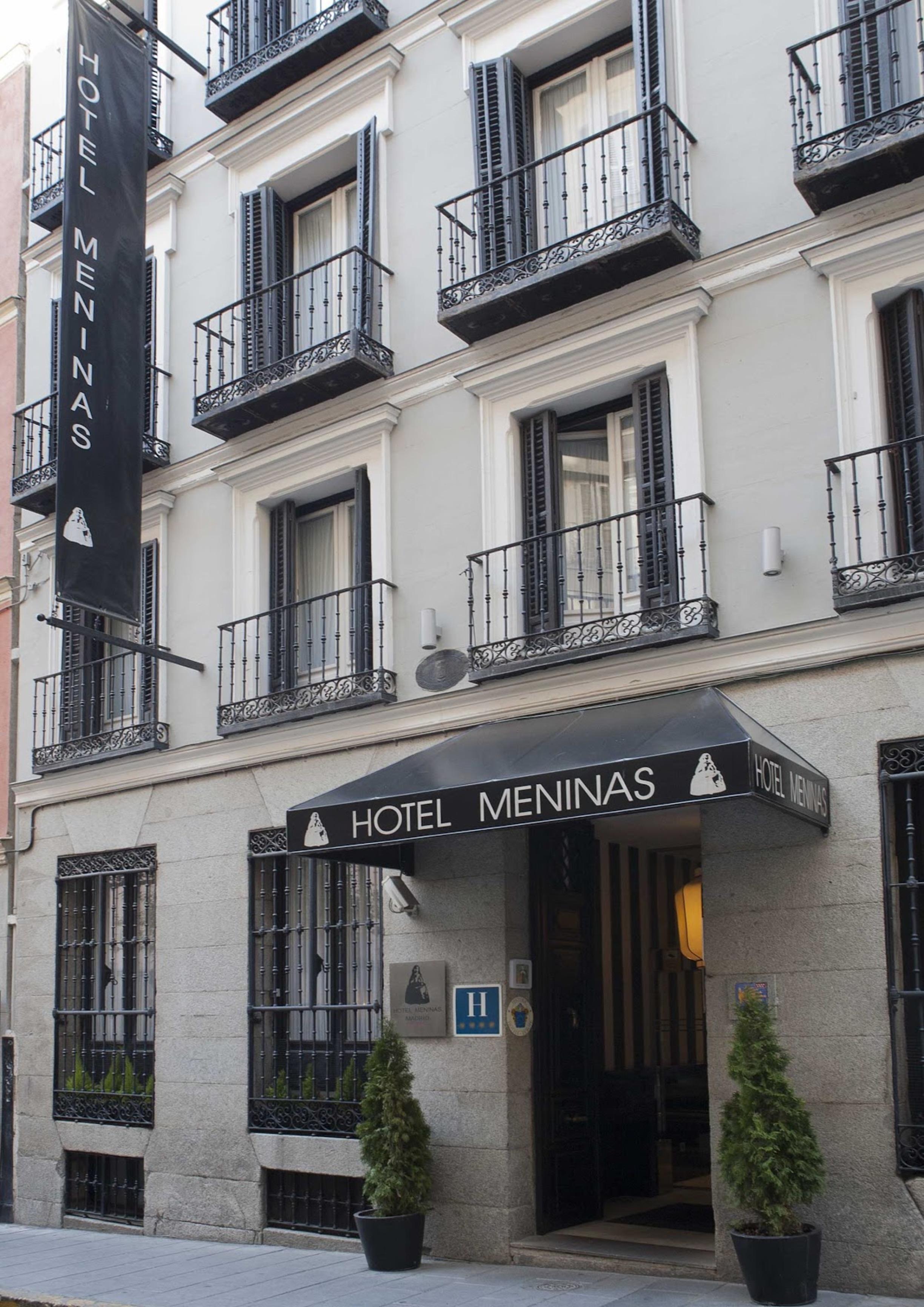 Meninas - Boutique Opera 4*
