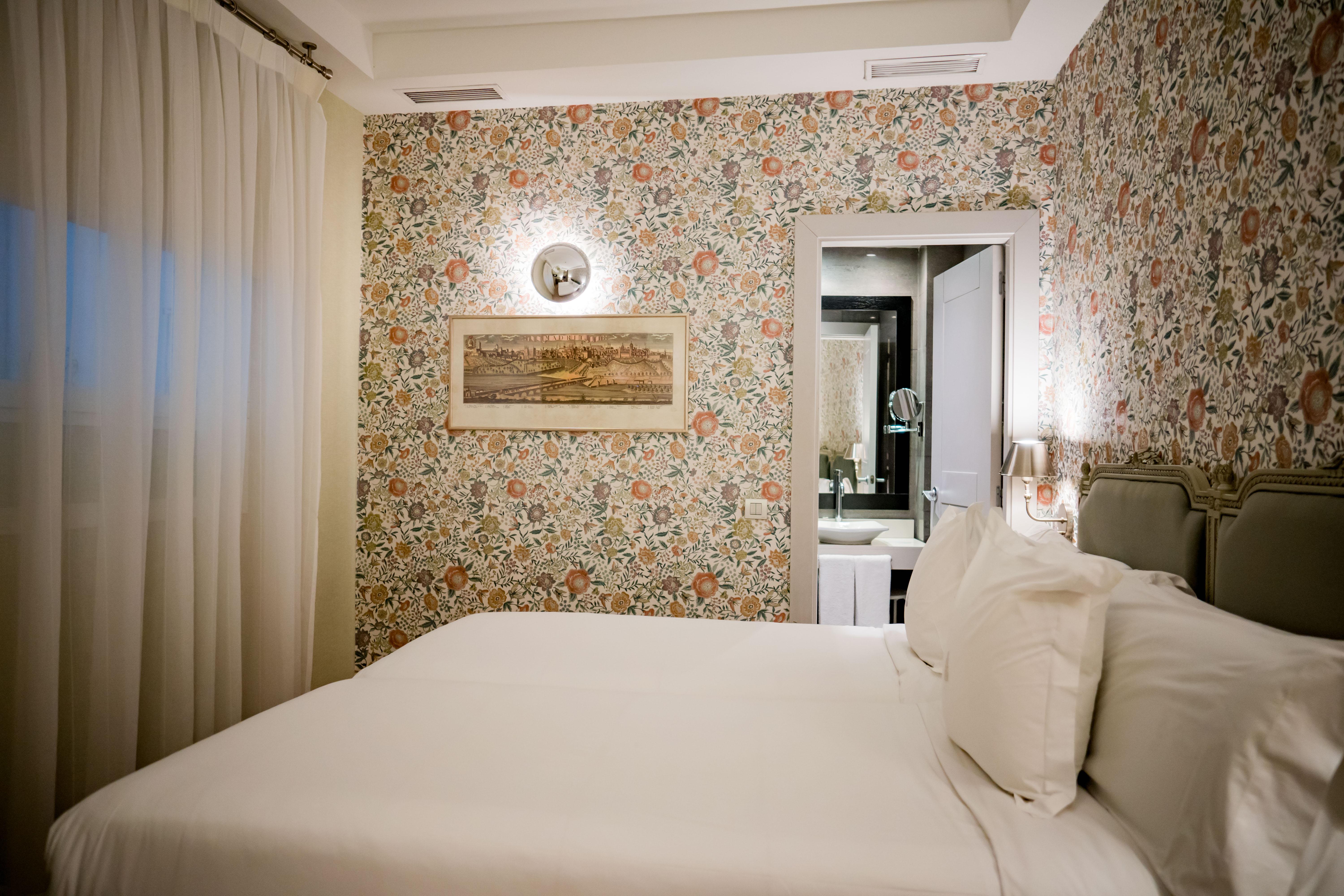 Meninas - Boutique Opera 4*
