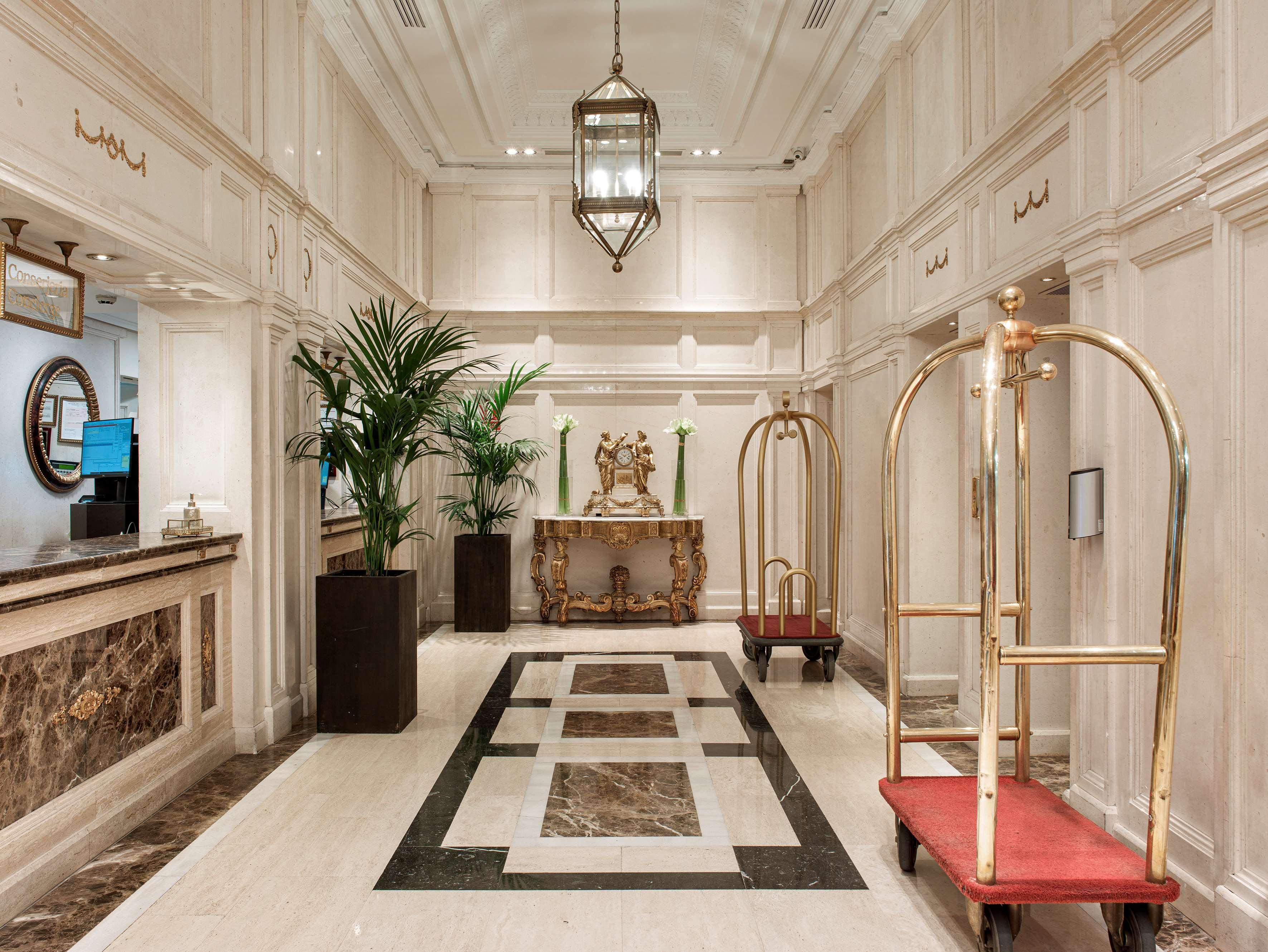 Hotel Fenix Gran Melia - The Leading Of The World