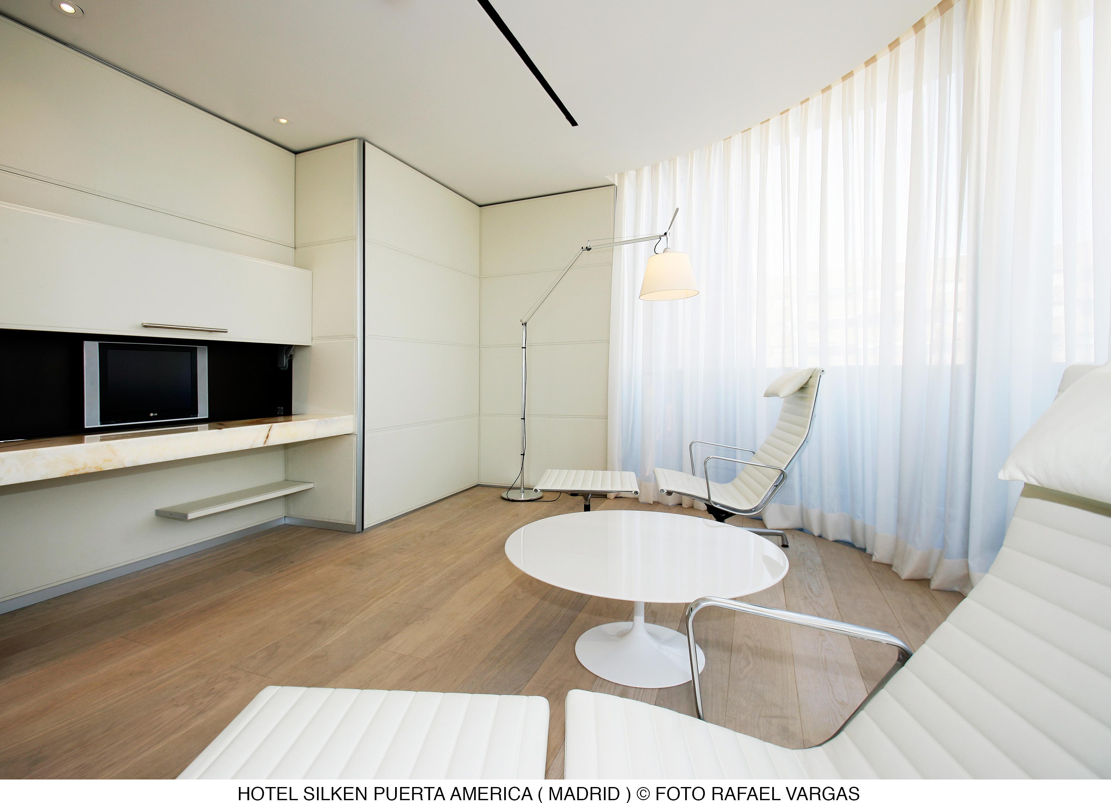 Puerta America 5* Madri