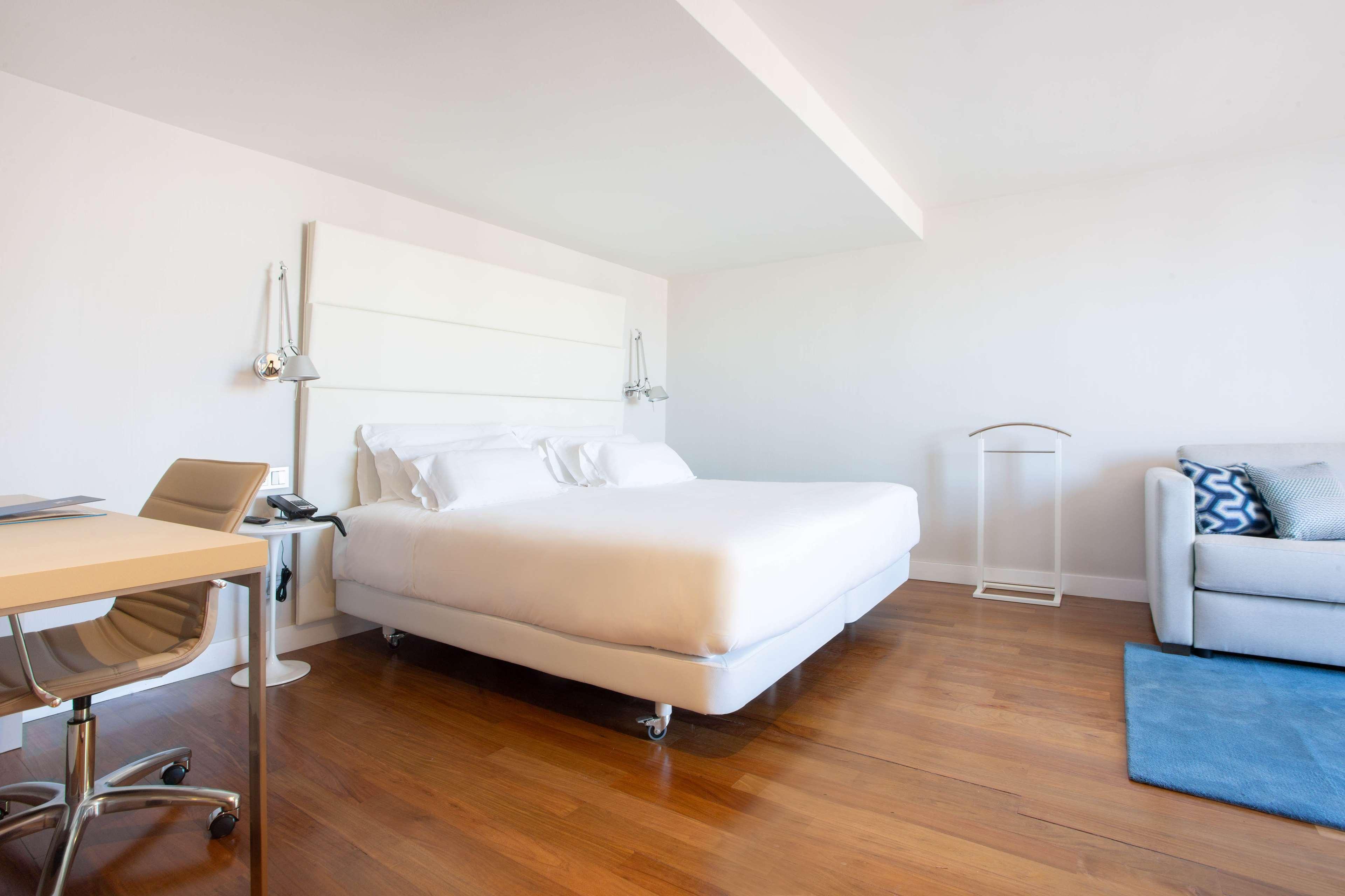 Hotel Nh Balboa 4*