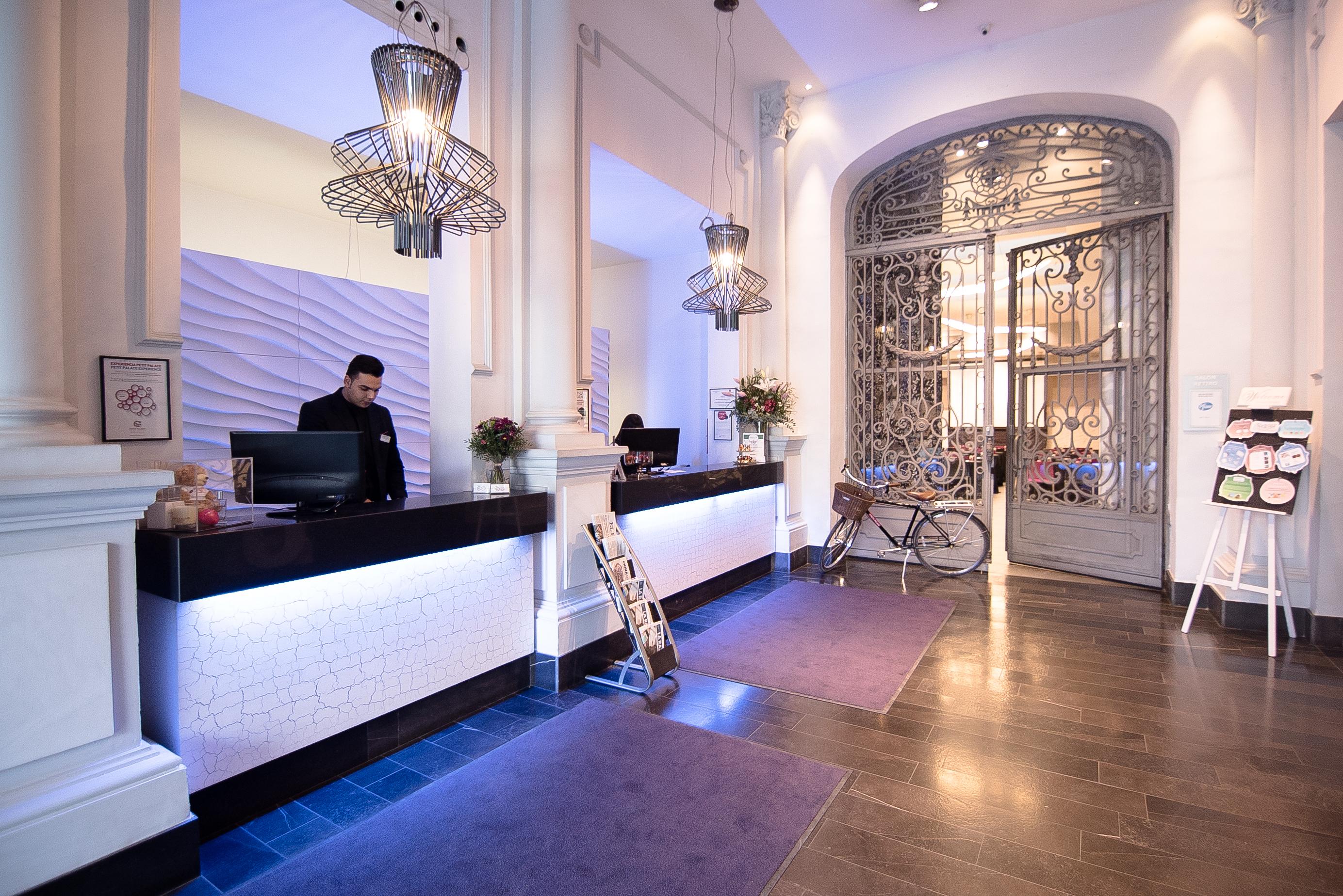 Petit Palace Savoy Alfonso Xii Hotel 4*