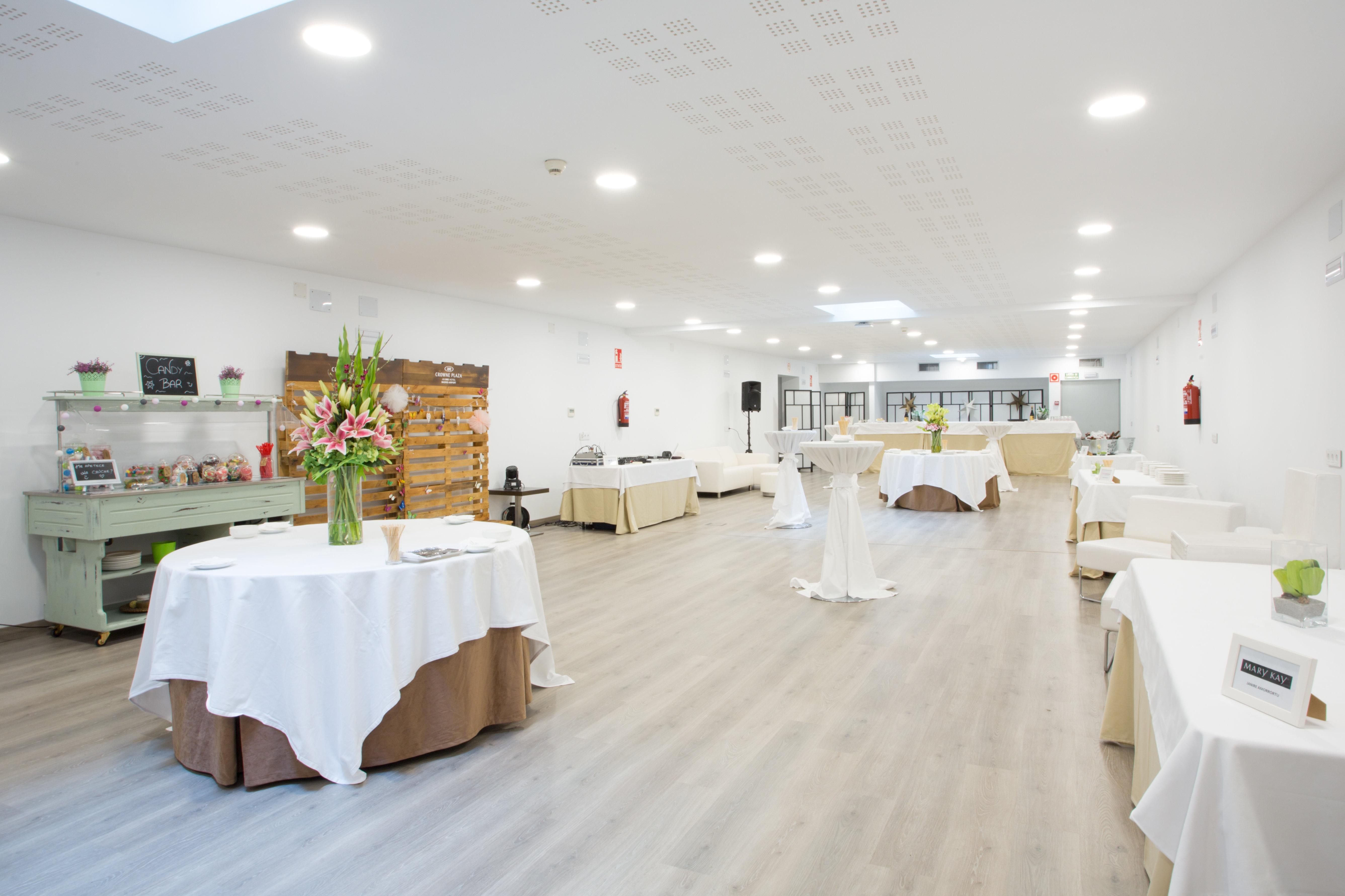 Crowne Plaza Airport 4* Madri