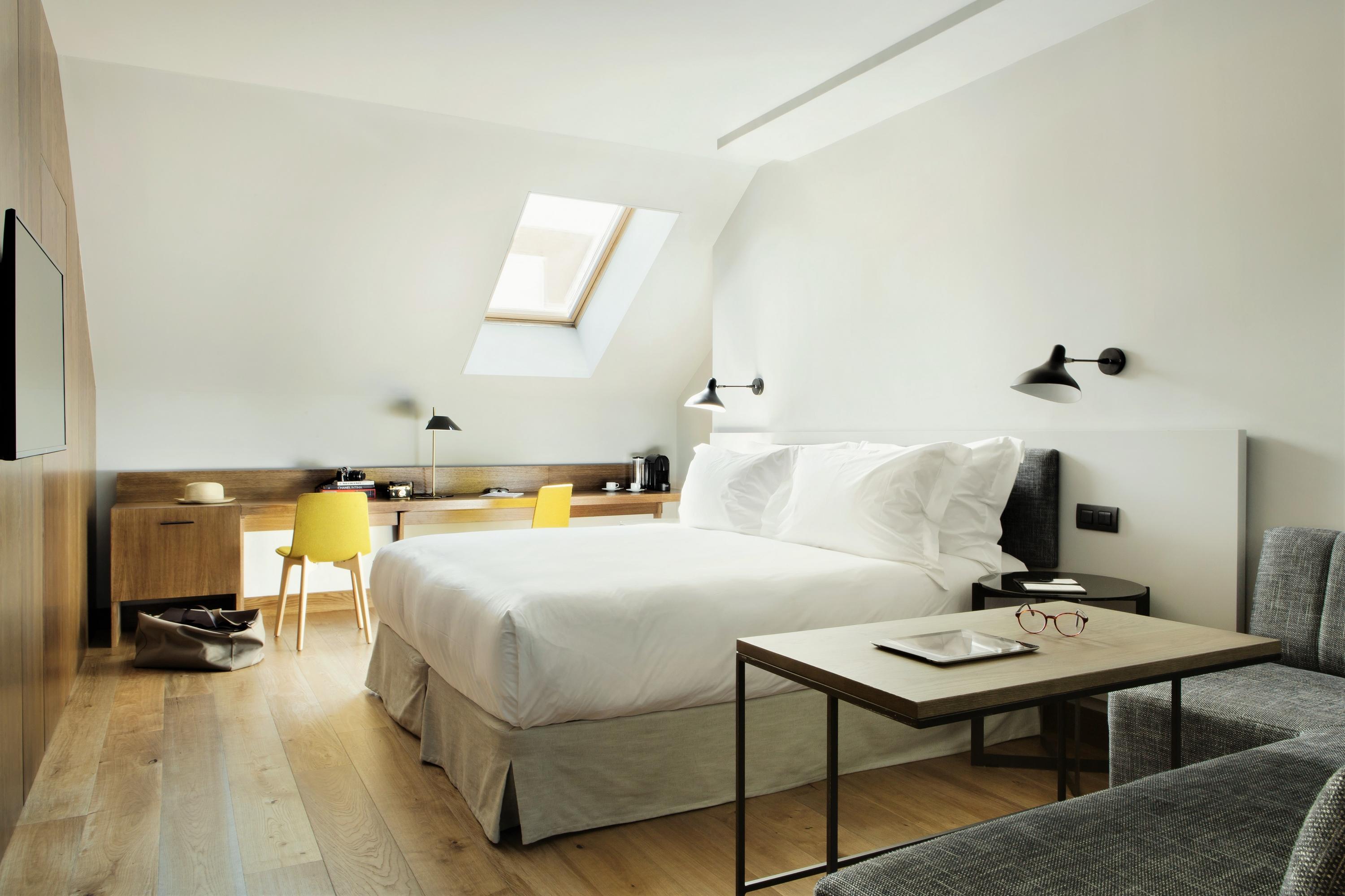 Totem Madrid, A Small Luxury Of The World 4*