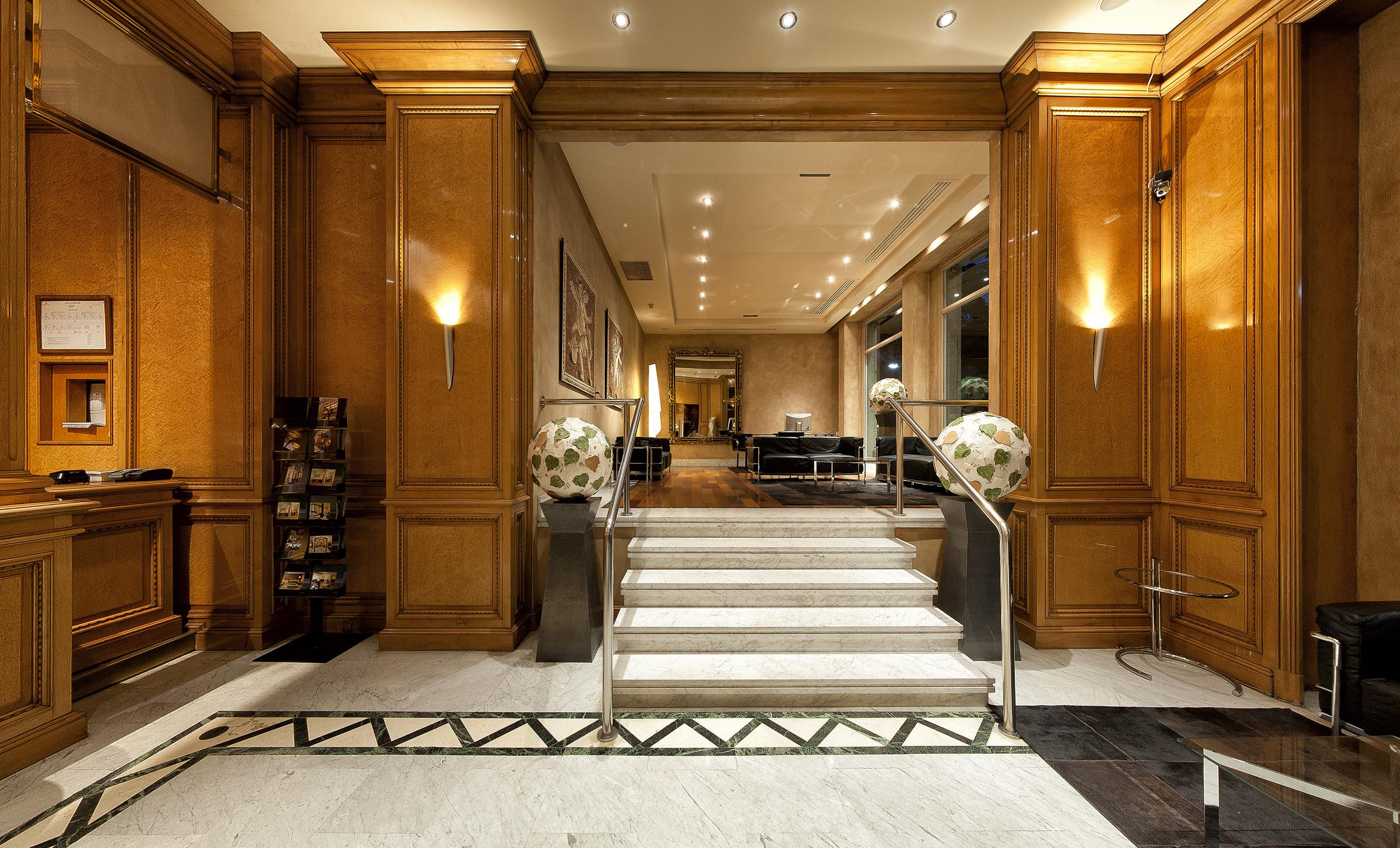 Real, A Member Of Preferred & Hotel 5*