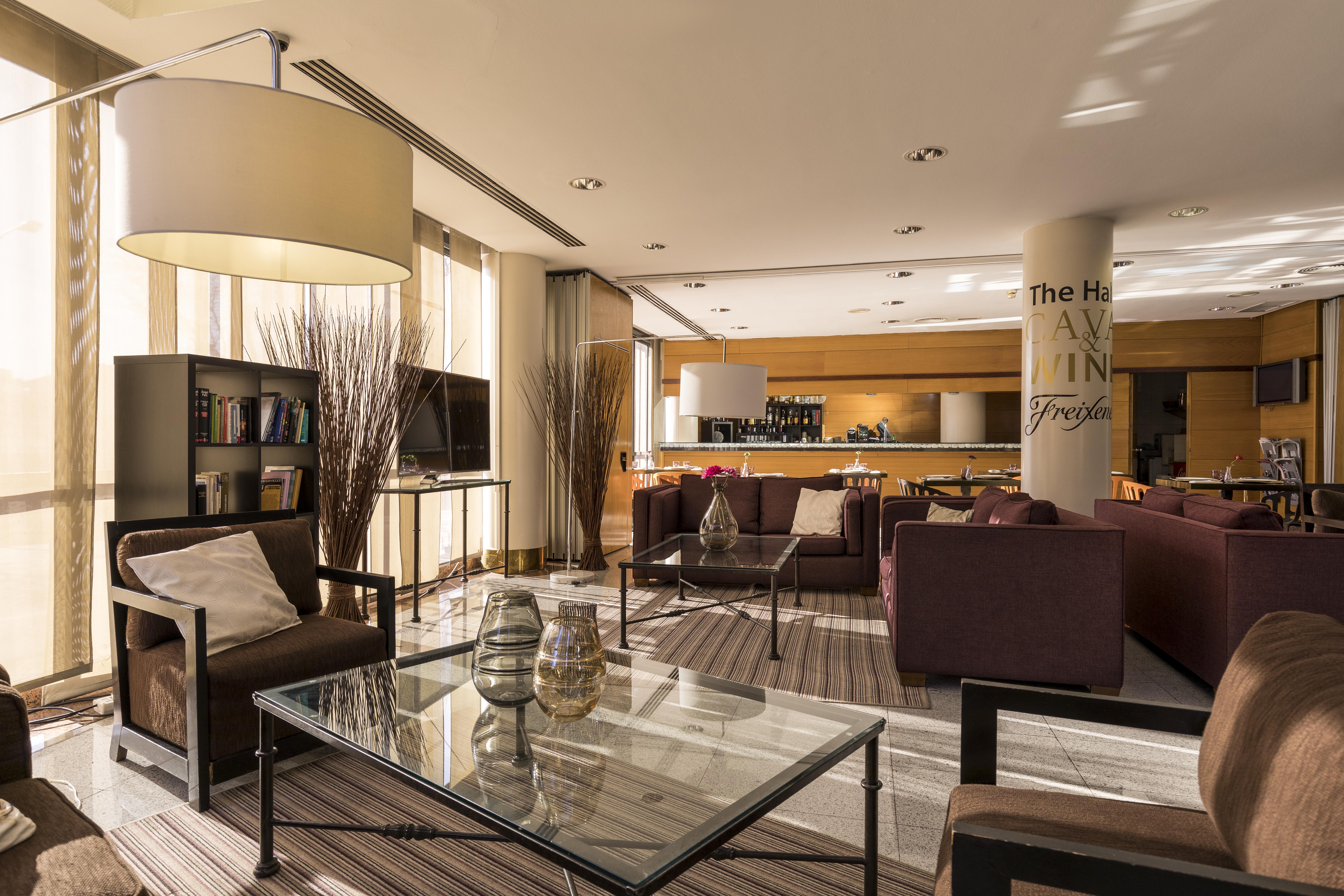 Rafaelhoteles Piramides Hotel Madrid