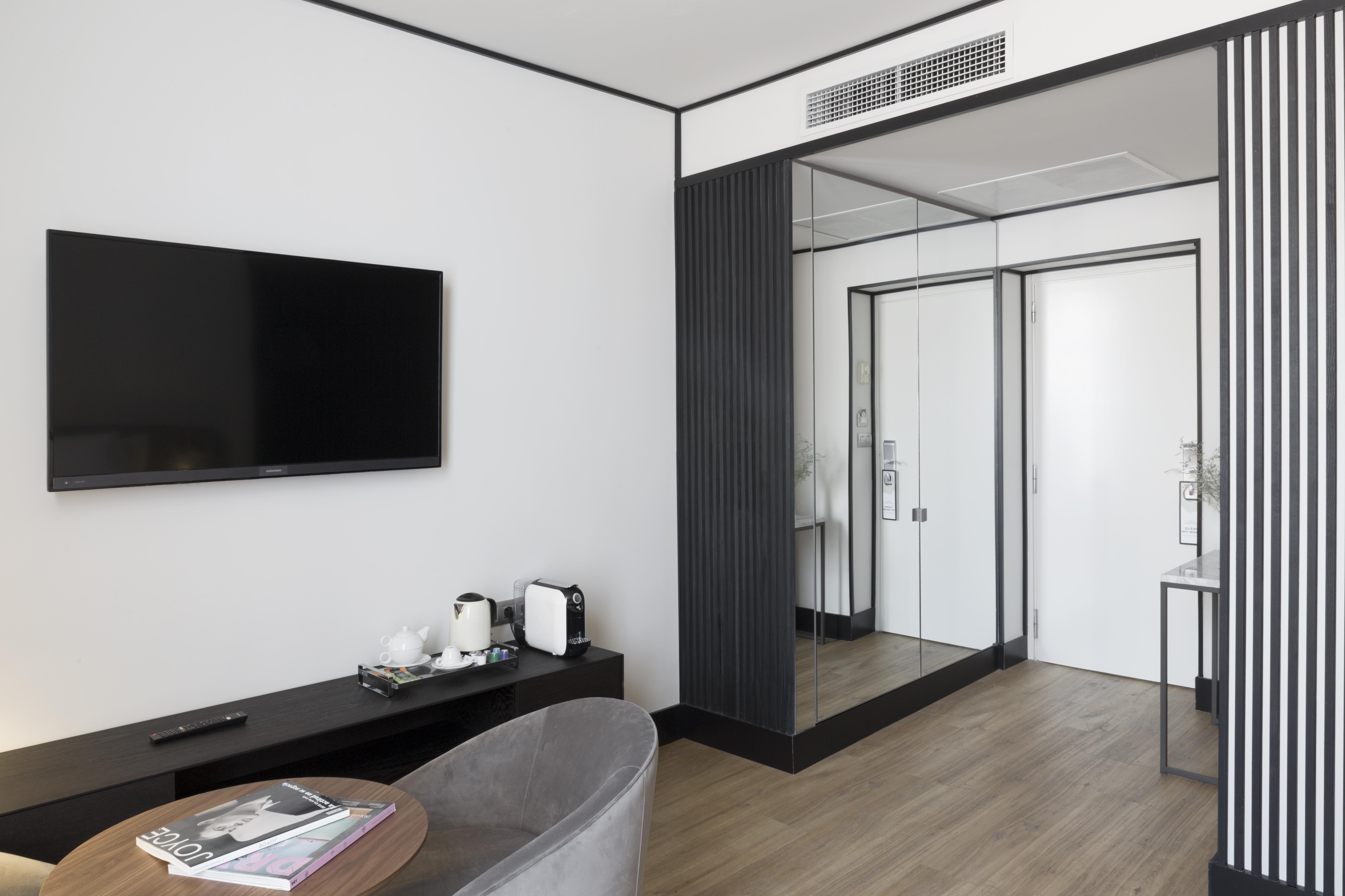 Hotel Icon Embassy