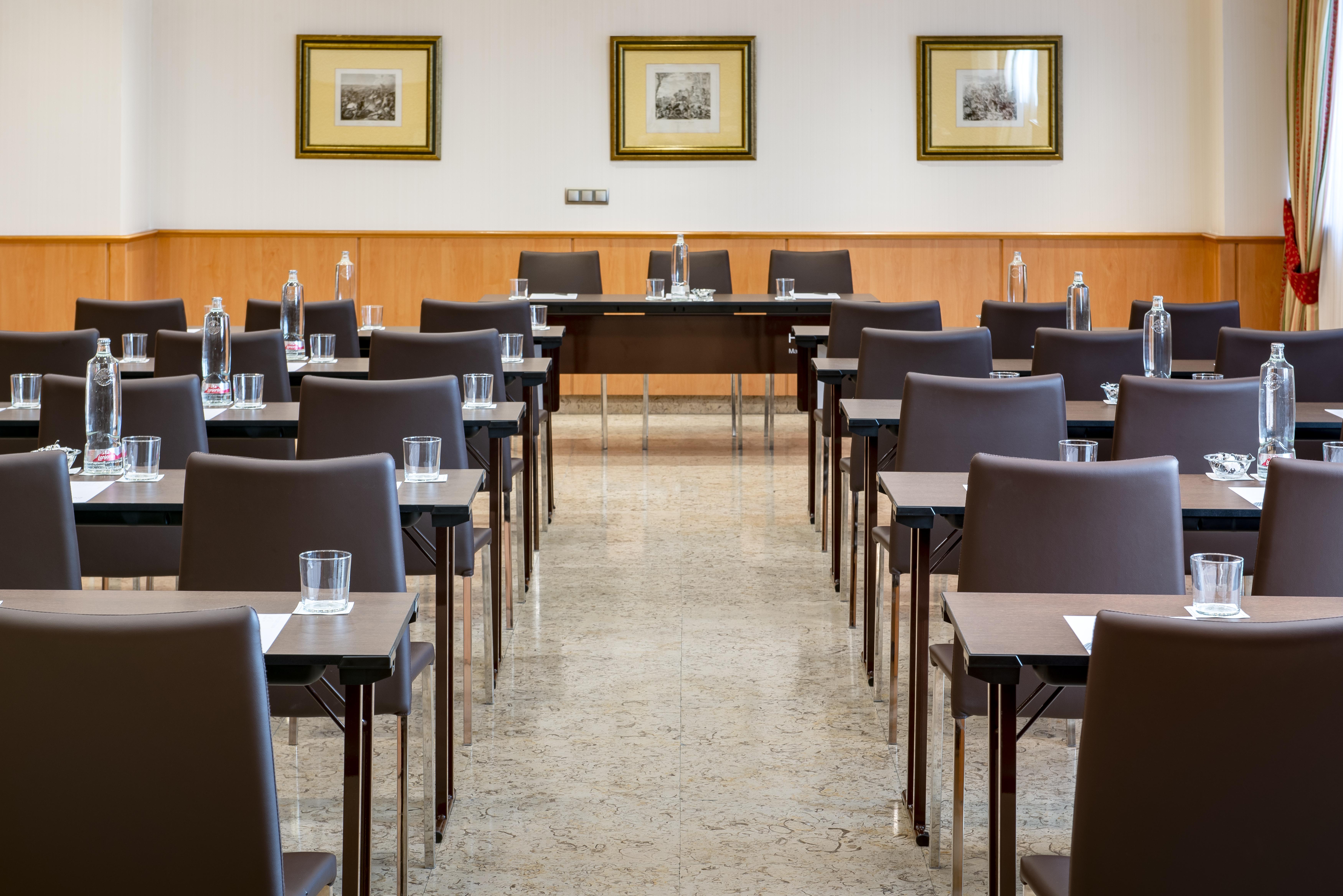 Praga Hotel 4*