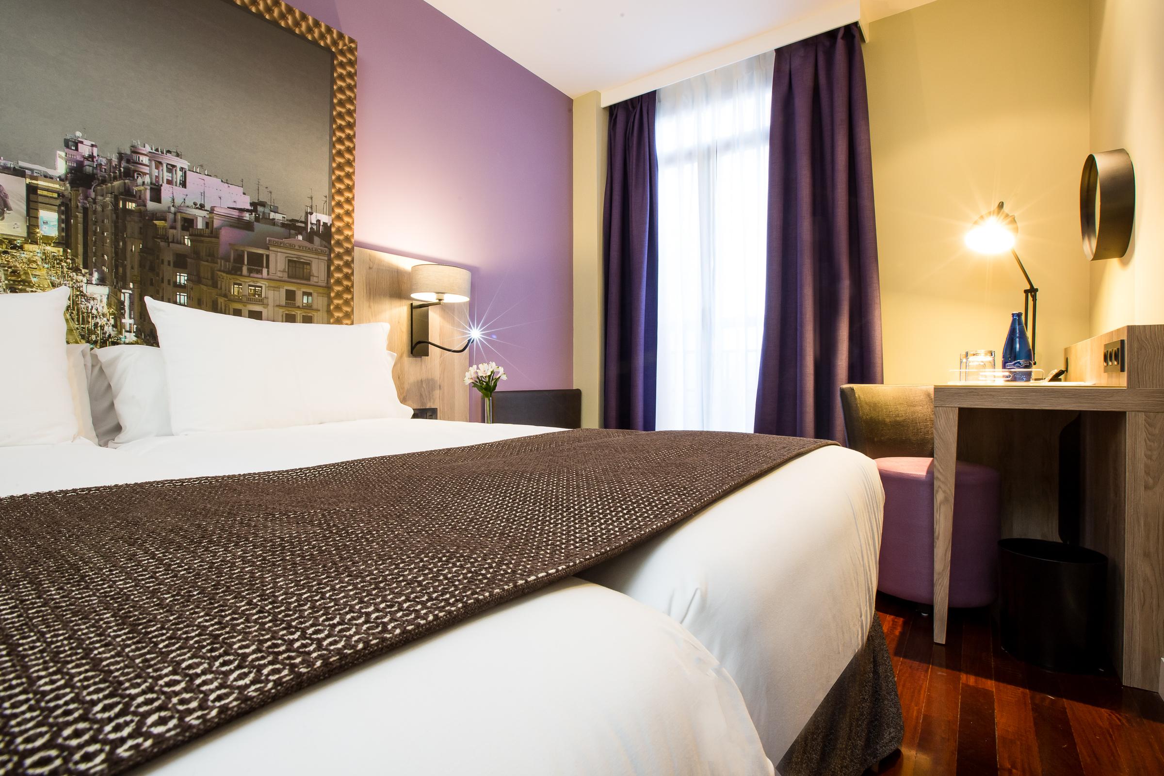 Hotel Leonardo City Center 3*