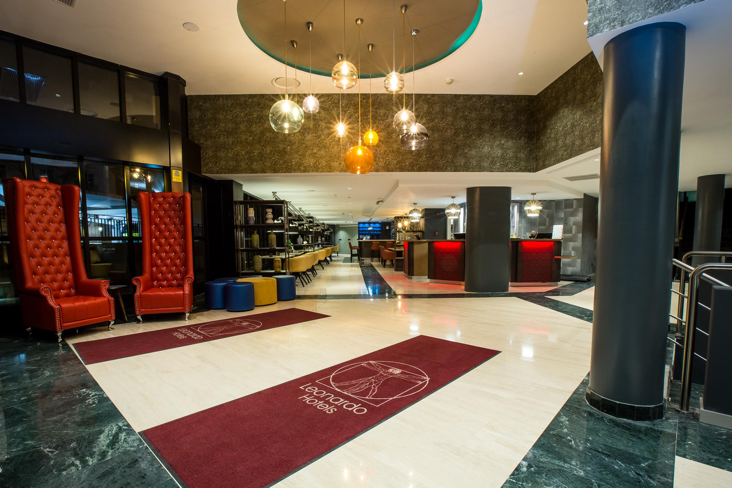 Leonardo City Center 3*