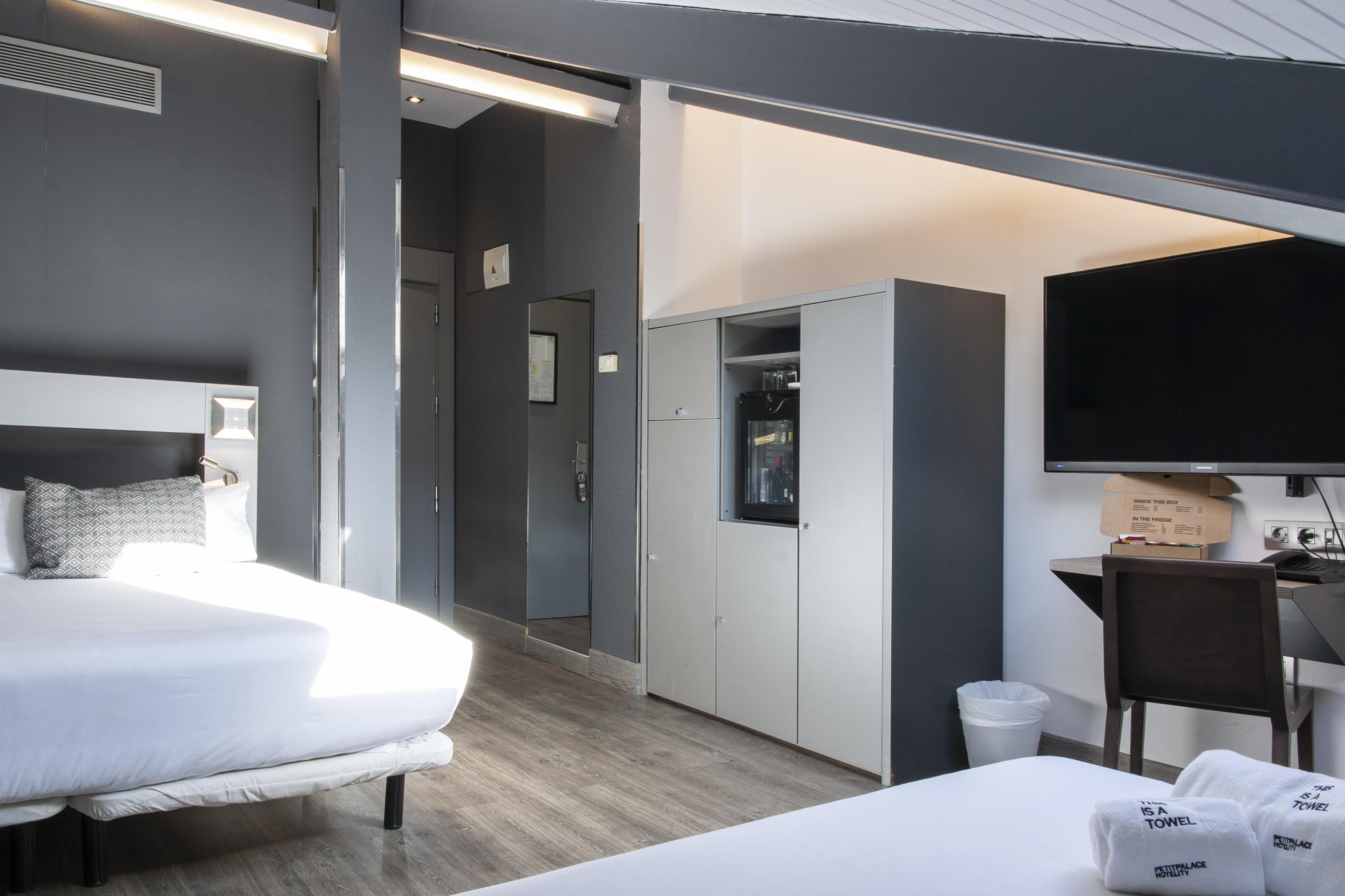 Petit Palace Plaza Espana 4* Madri