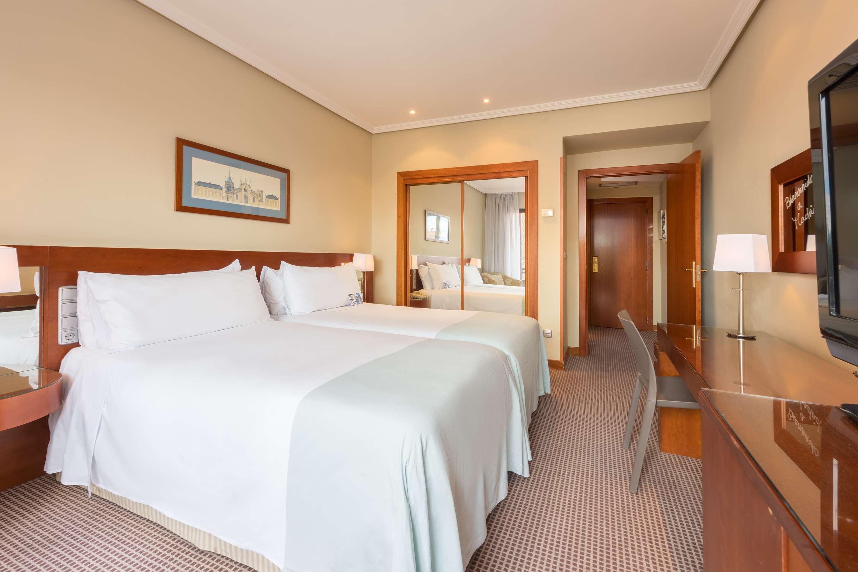 Hotel Alameda Aeropuerto, Affiliated By Melia 4*
