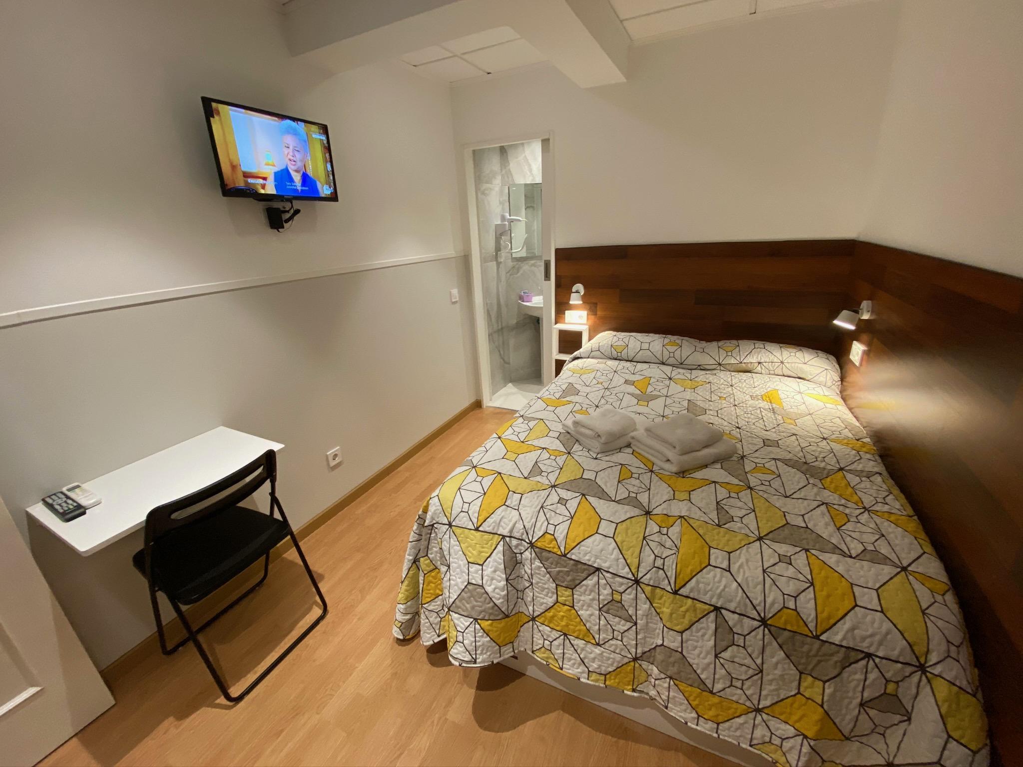 Far Gran Via Albergue *