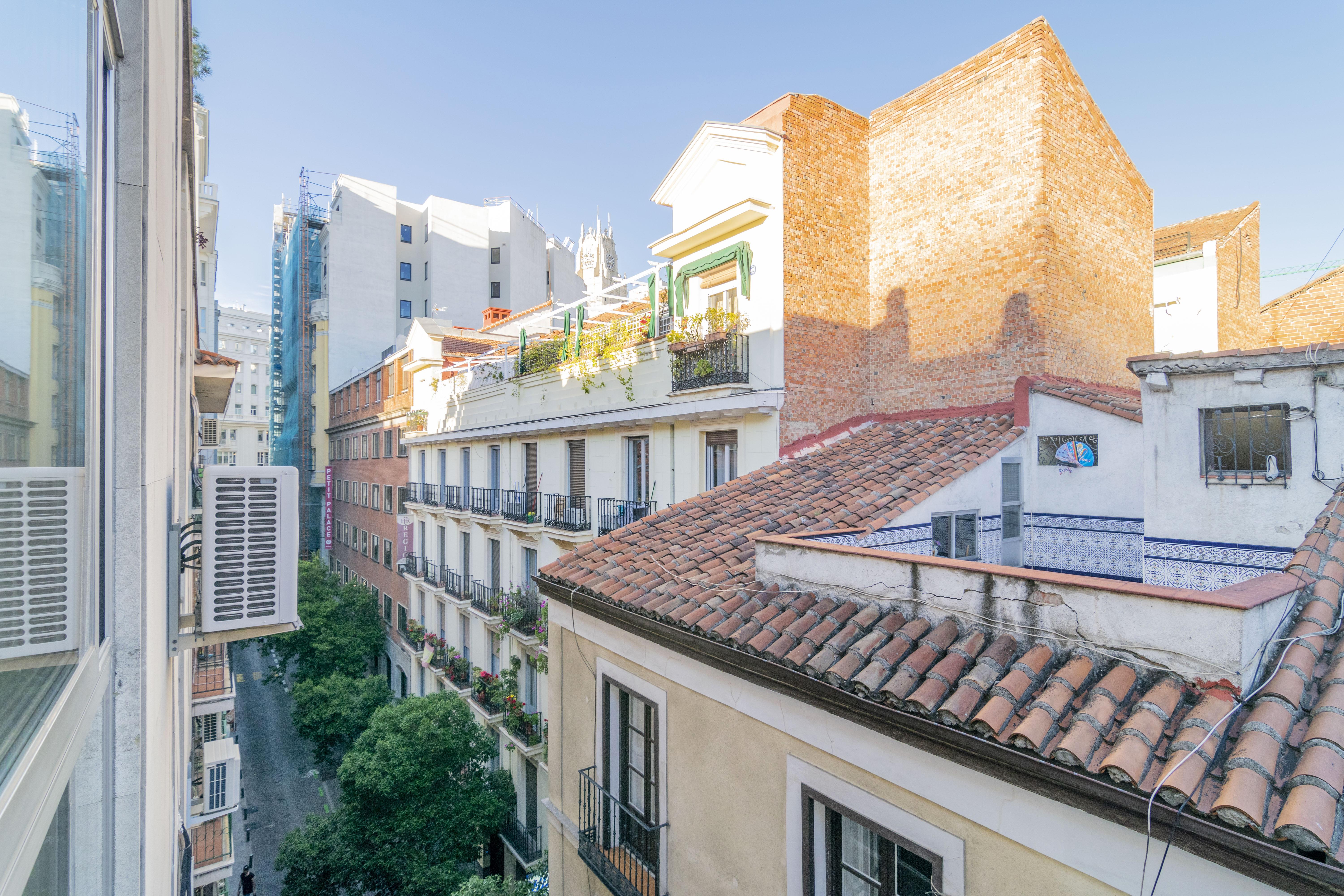 Far Gran Via Albergue