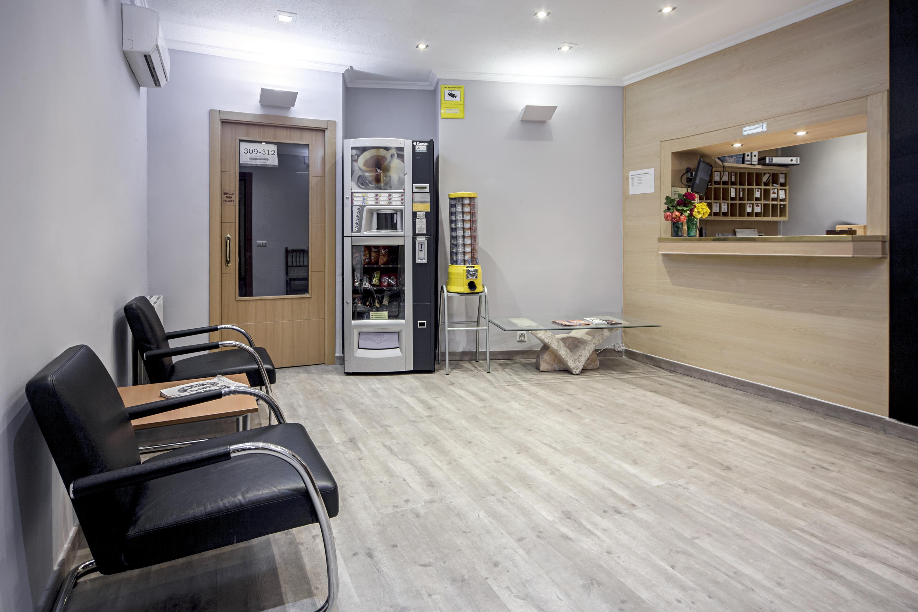 Guest house Inter Plaza Mayor Auto Check In Madrid