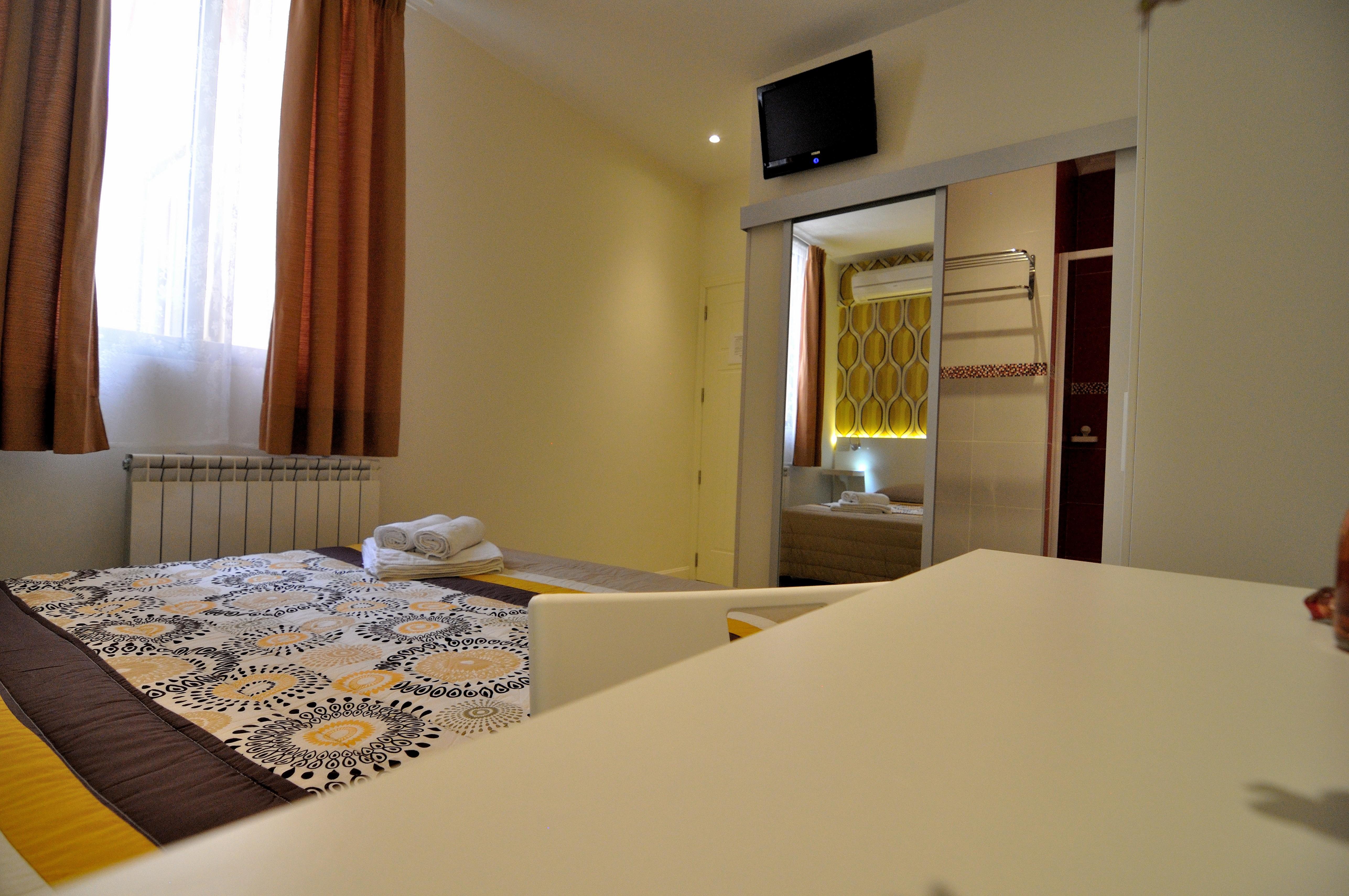 Far Plaza Mayor Hostel Madrid