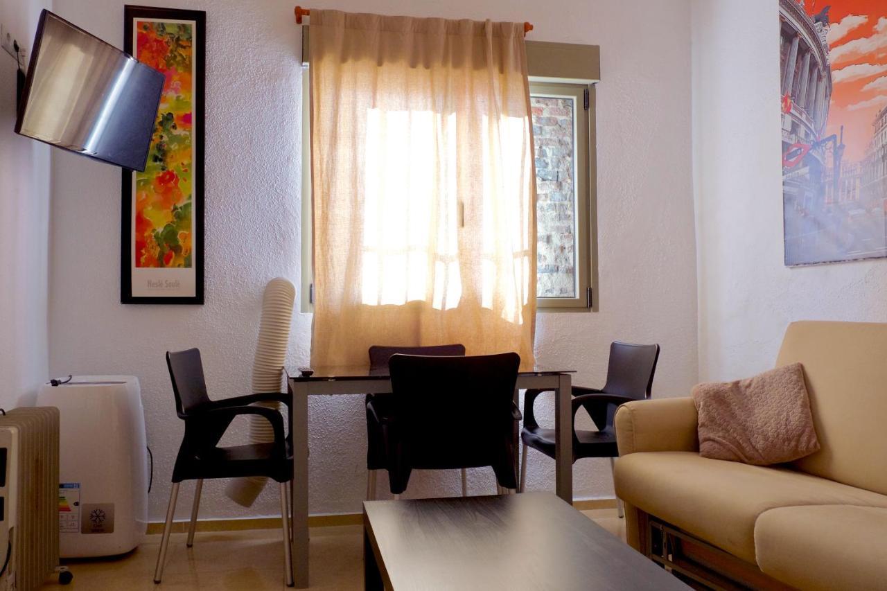Reina Victoria Apartaments&suites Tph * Madrid
